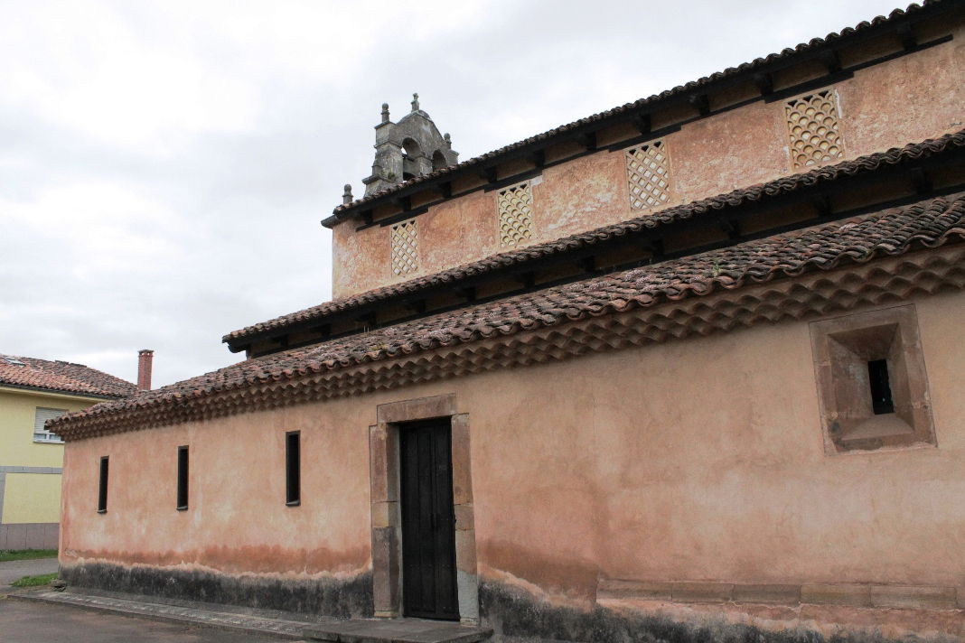 Iglesia San salvador de Priesca, por aurora_alv