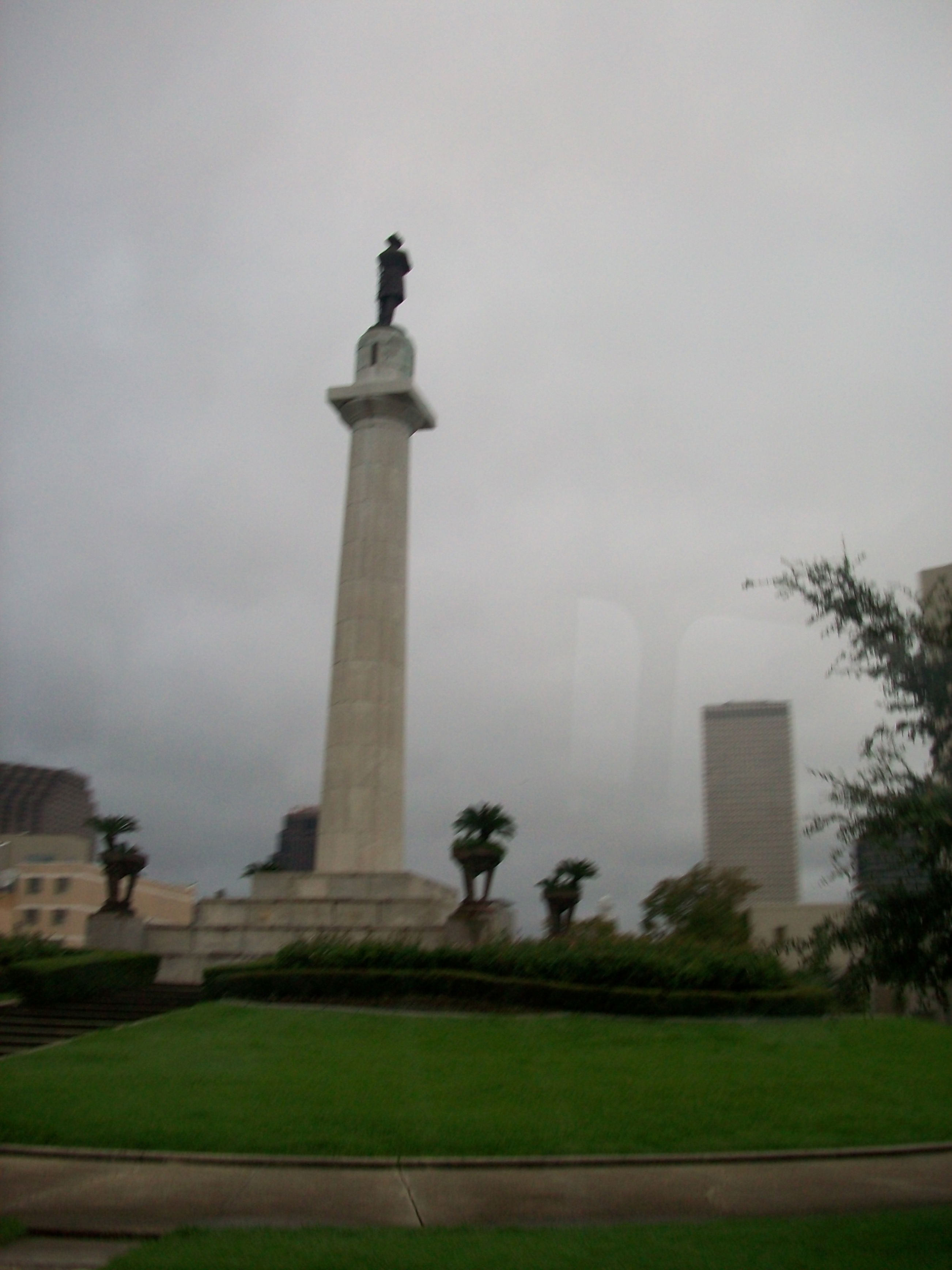 Robert E. Lee Circle monument, por Coline