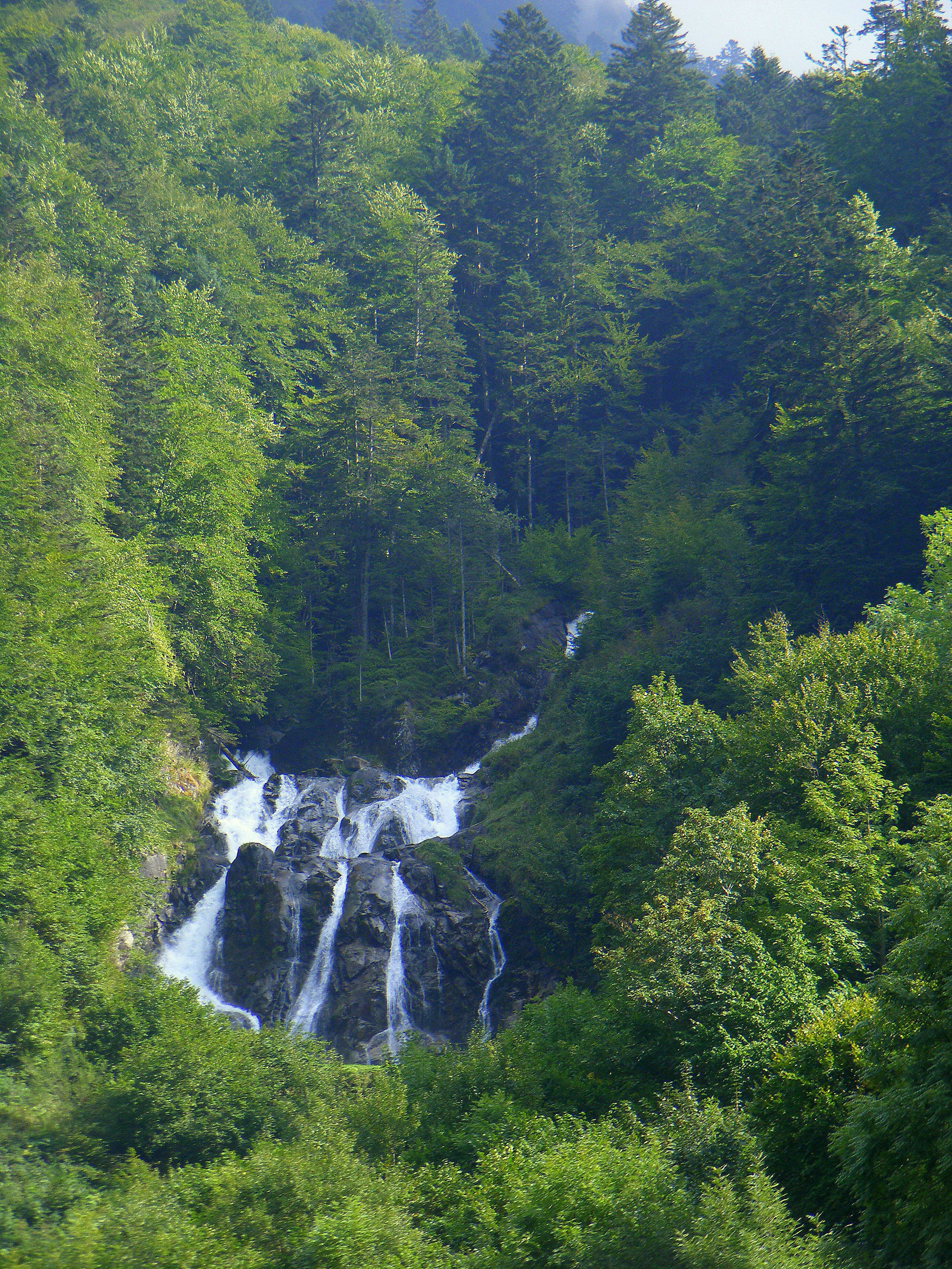 Cascada de Lutour, por Grégoire Sieuw