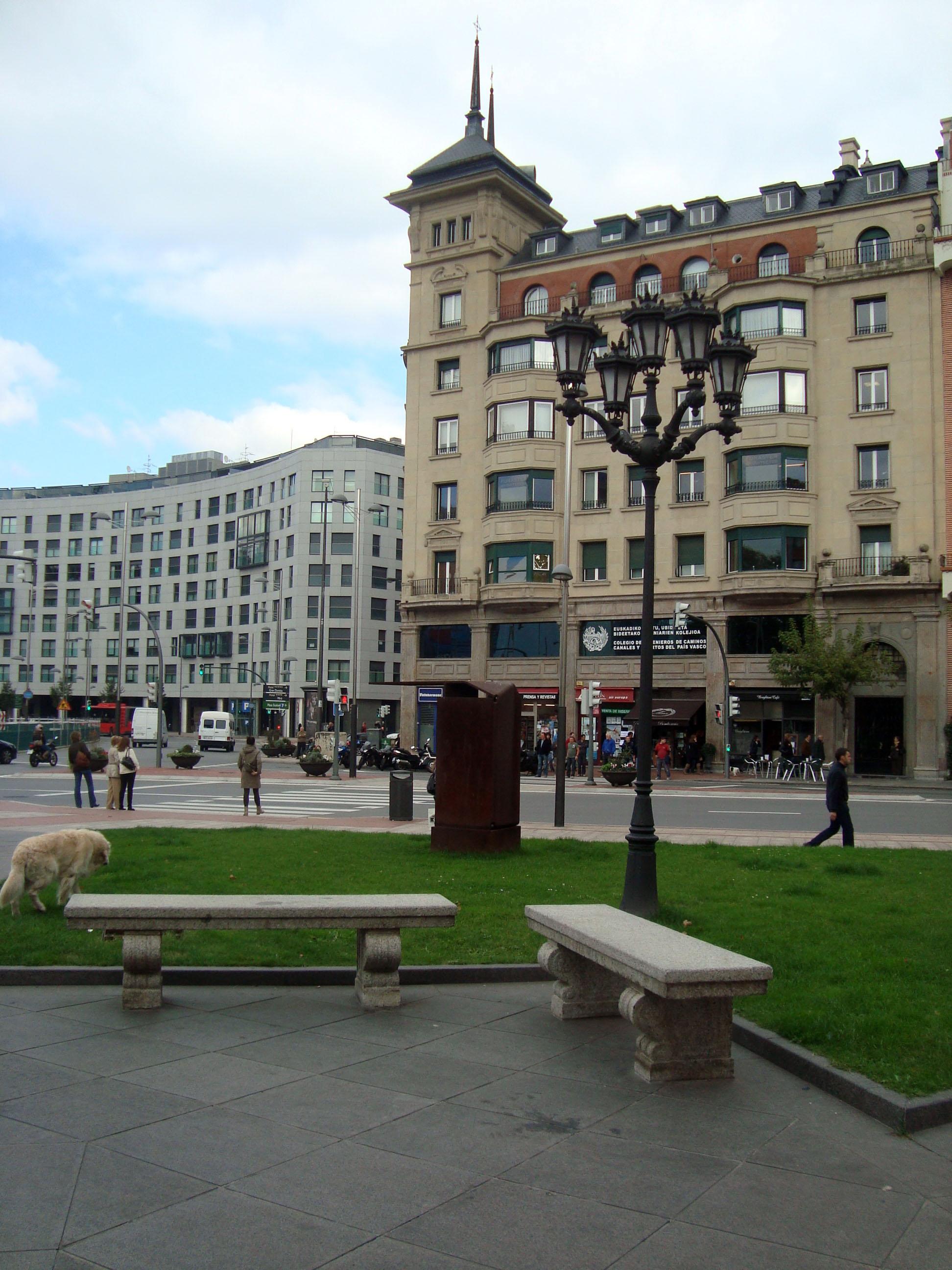 Monumento a Ignacio Zuloaga, por Marta Pilar
