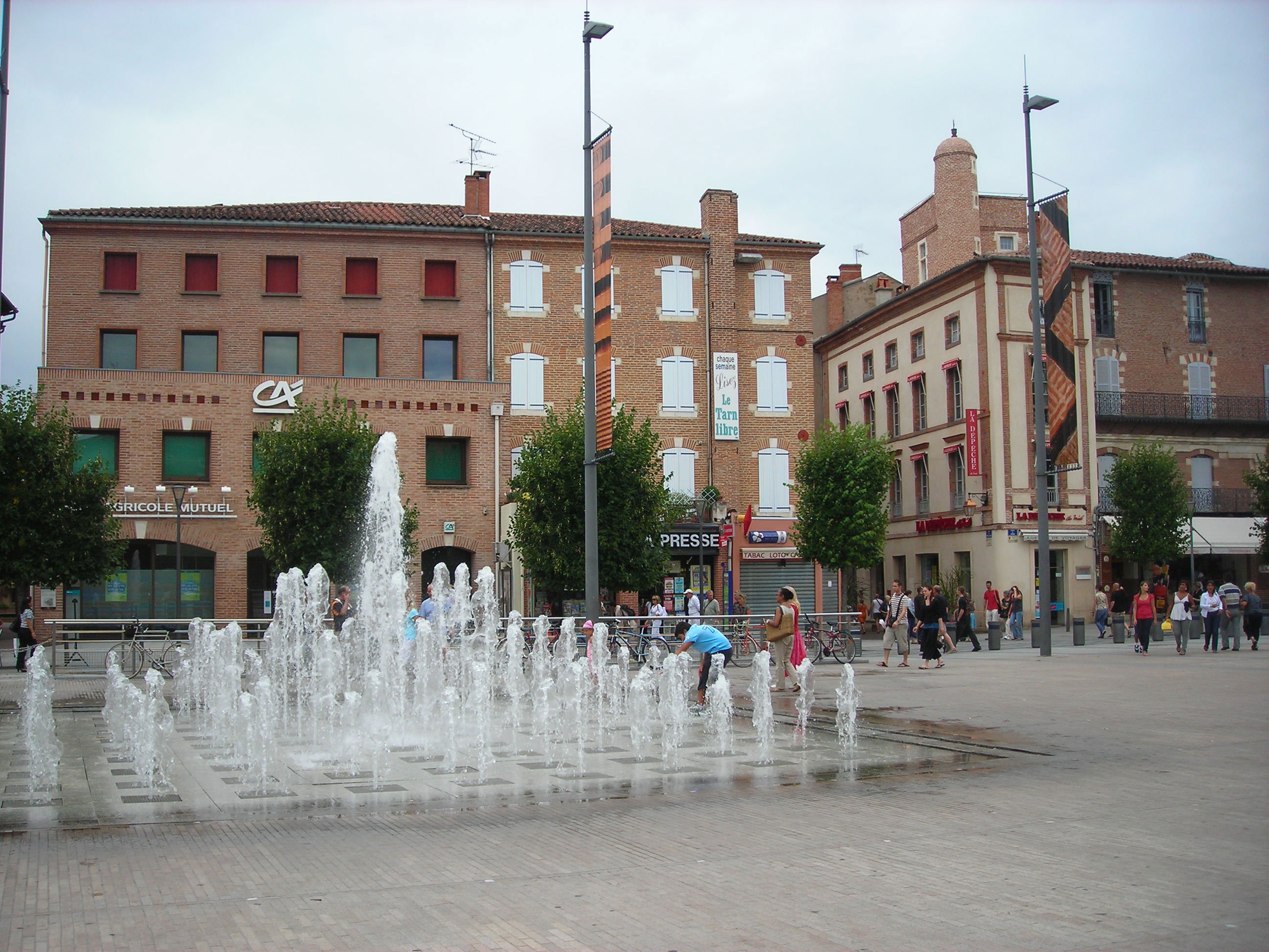 La plaza del Vigan, por Hélène et Mathieu