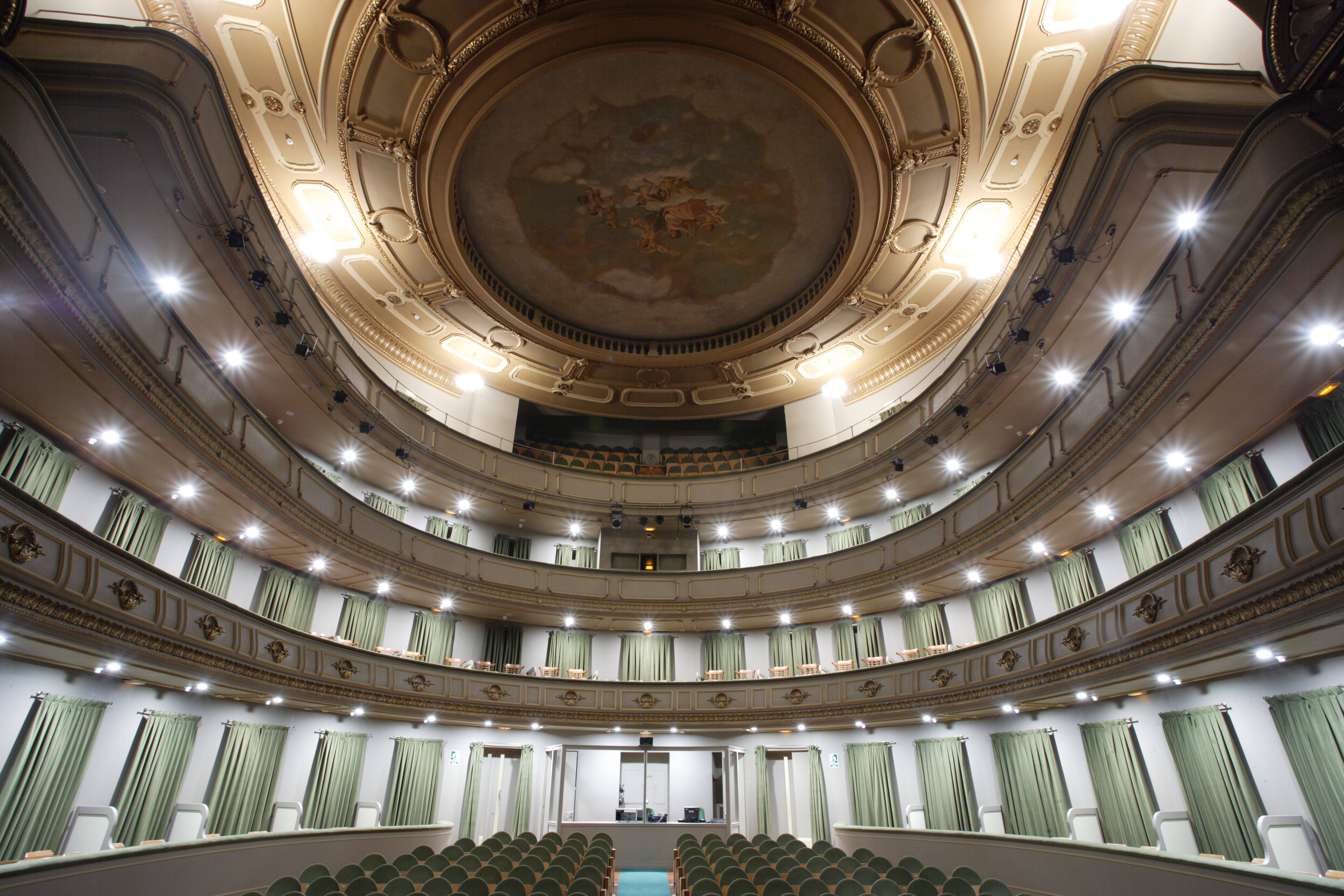 Teatros en La Coruña: un recorrido por la cultura y el entretenimiento