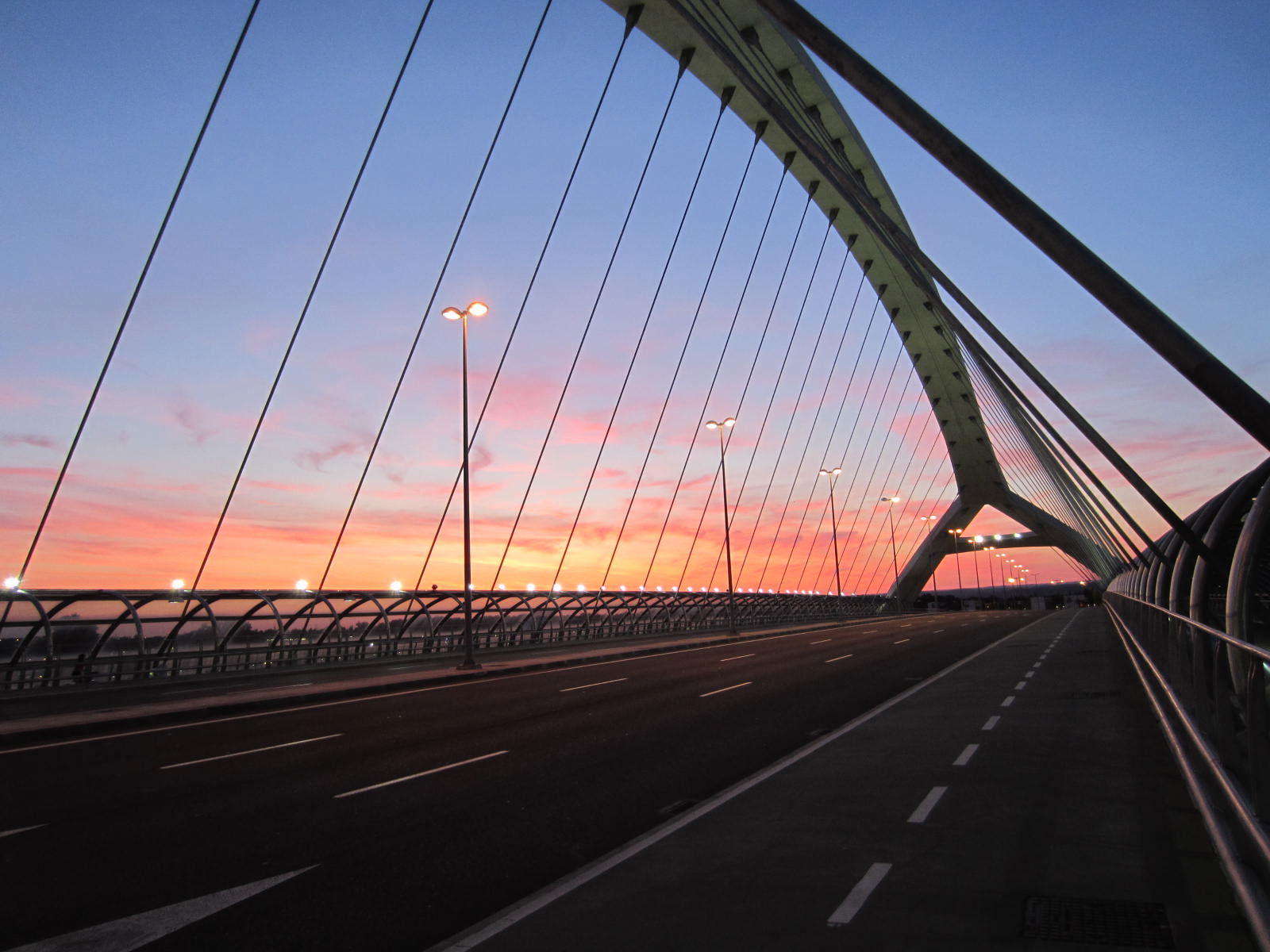 Skyline de Zaragoza, por Fer Tamudo