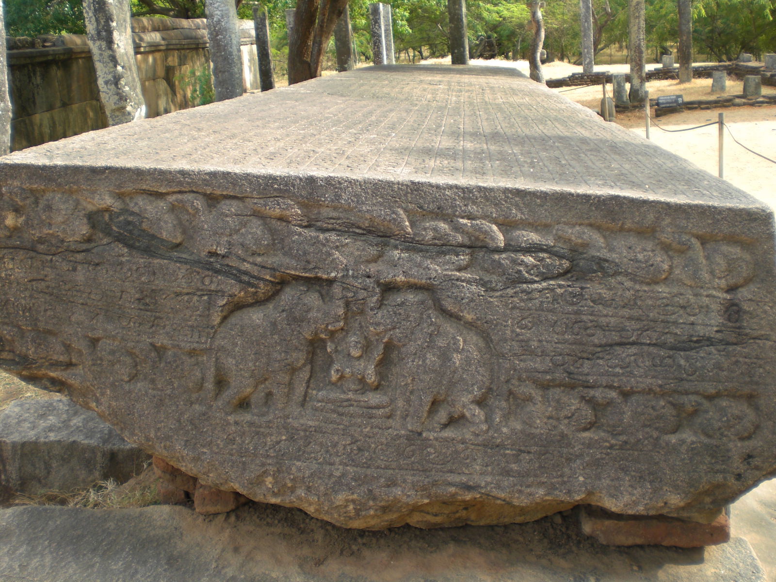 Libro de piedra, por guanche