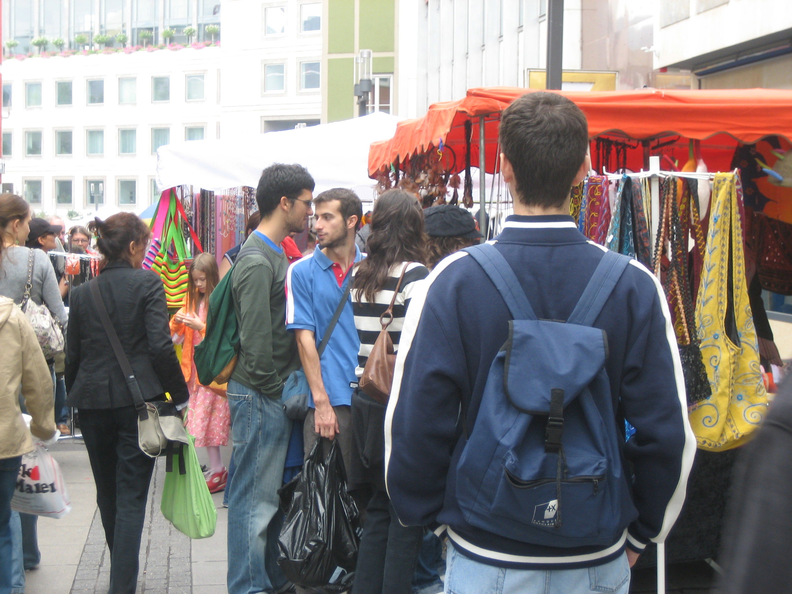 Flohmarkt - Mercado de la Pulga, por Lorena84