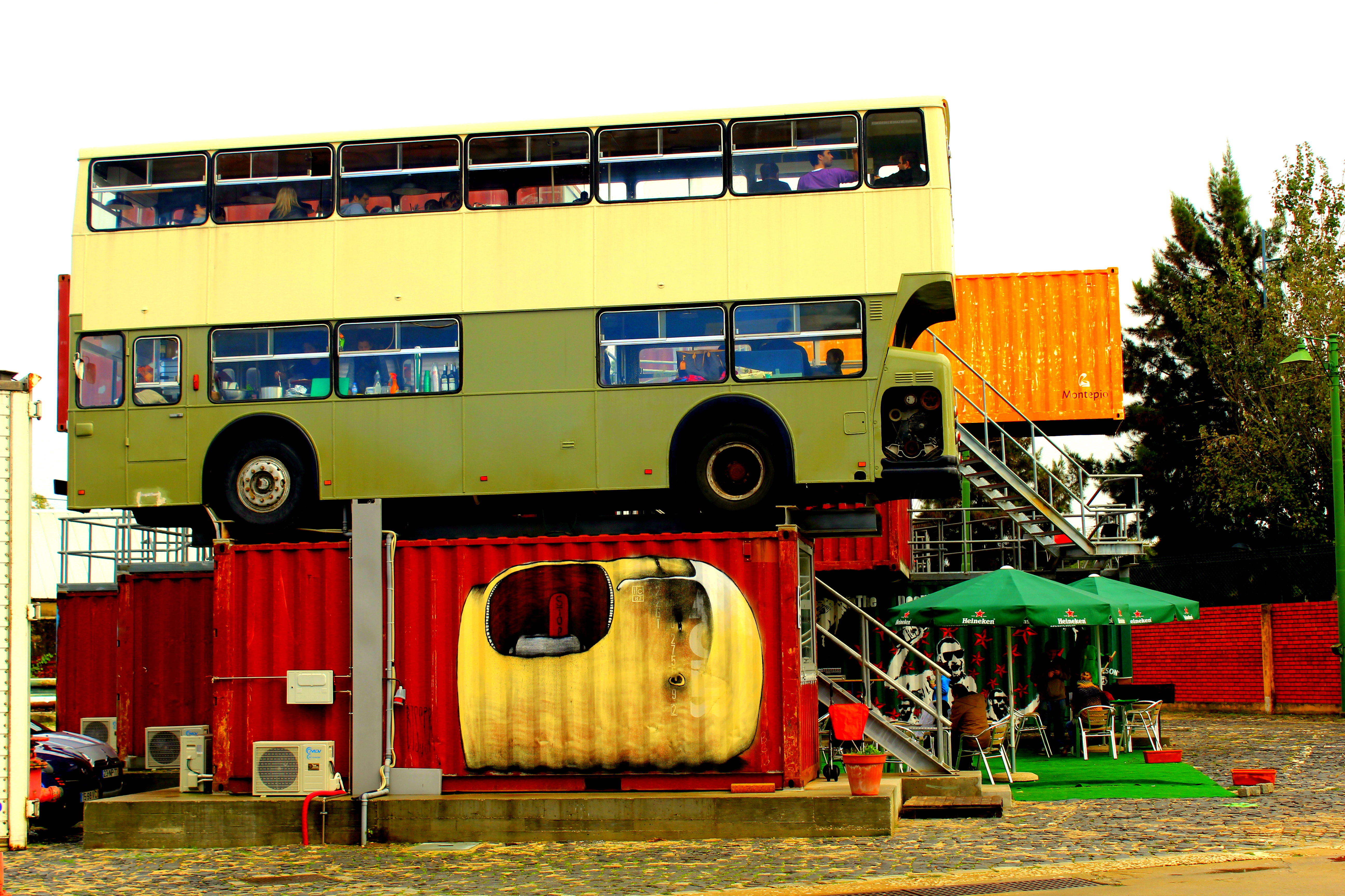 Village Underground Lisboa, por Ana Tobias