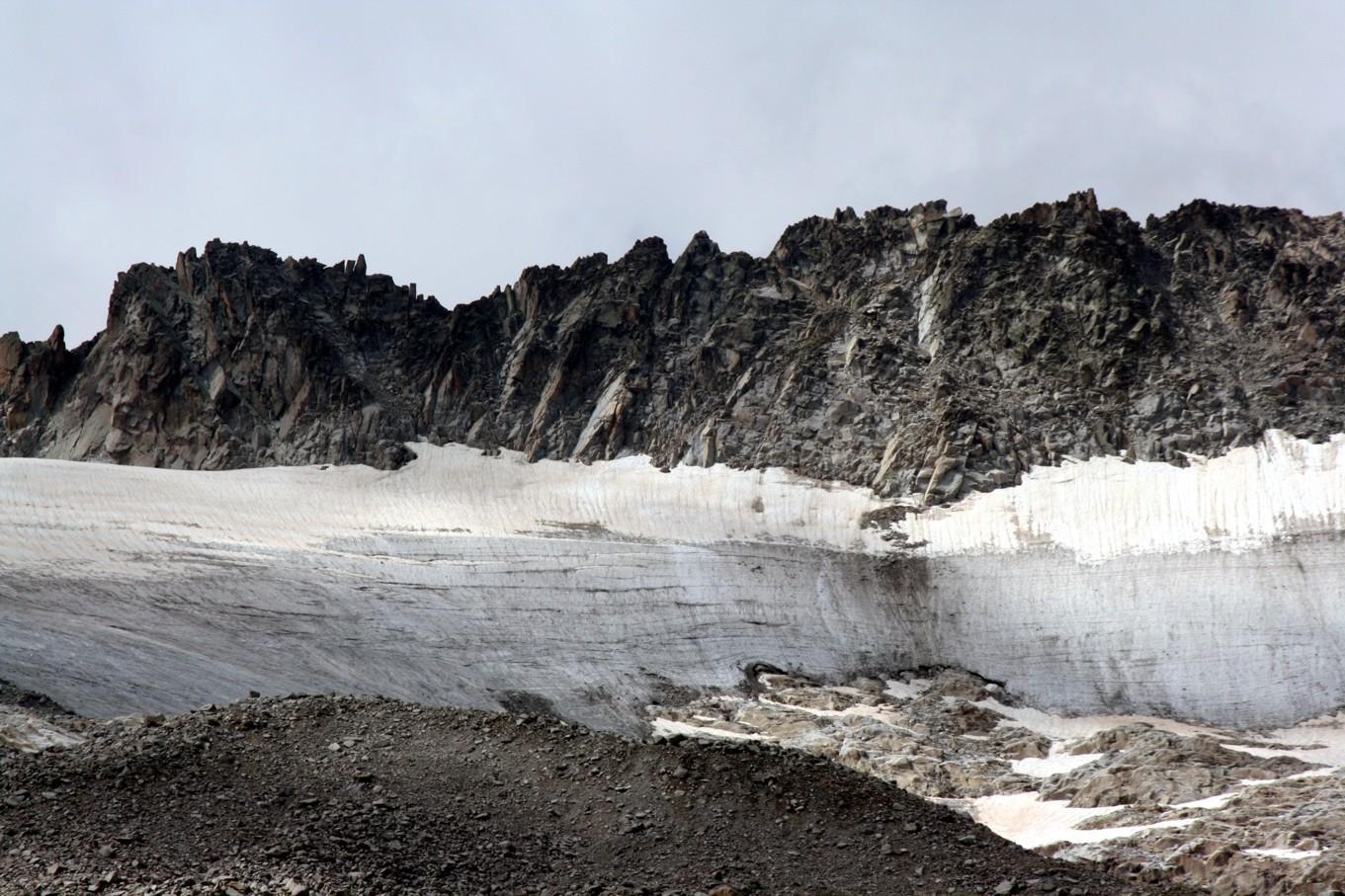 Forau y Cascada dÁiguallut (2020 m), por Toni Calderón