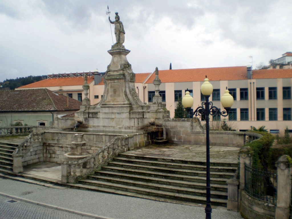 Fonte - Fuente "O Lamego", por Lala