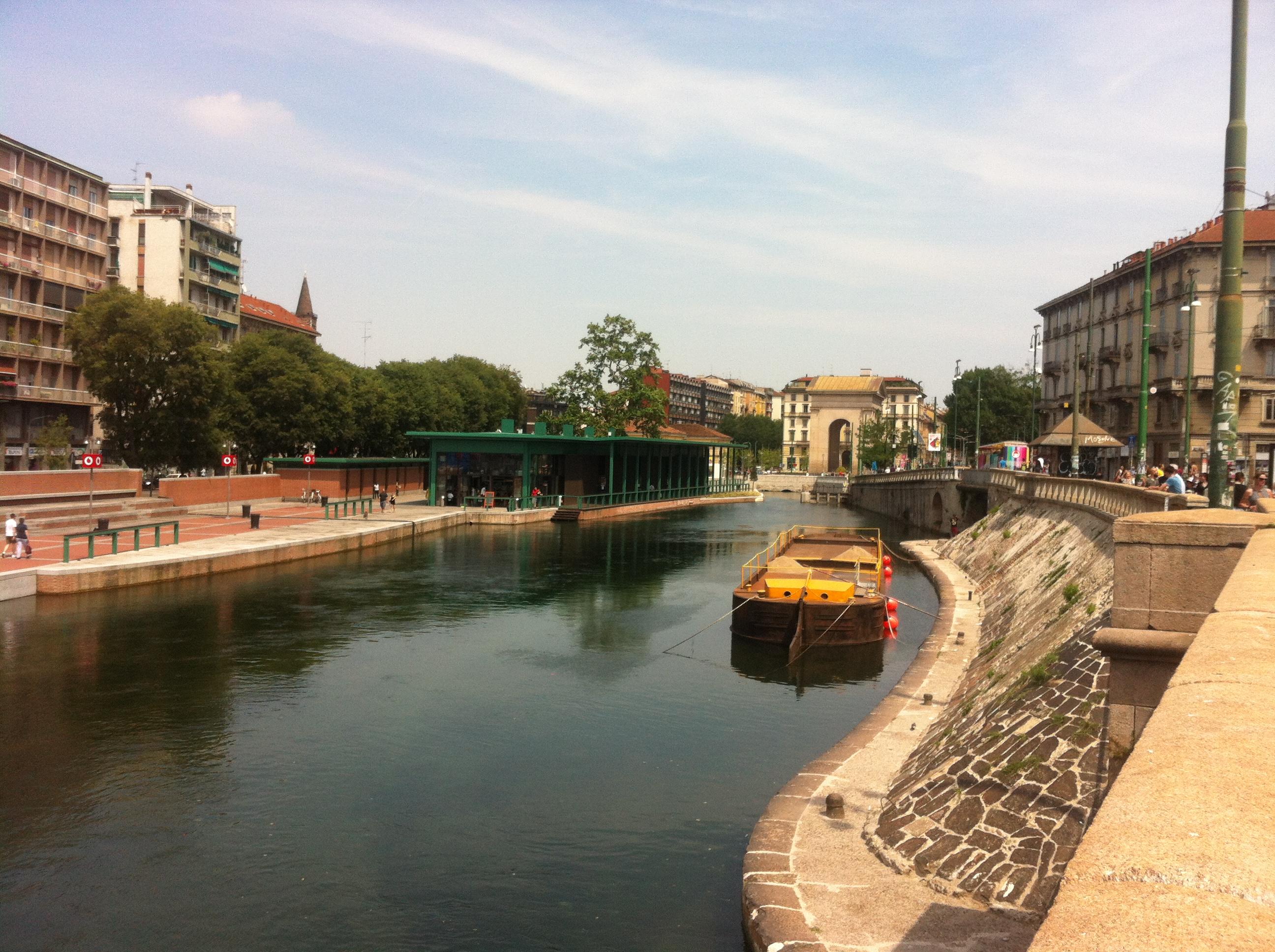 Darsena, por Giulia Cozzi