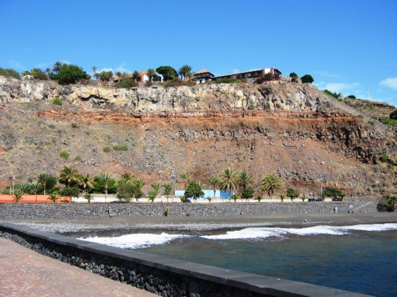 Playa de la Cueva, por lucrecia bertrand