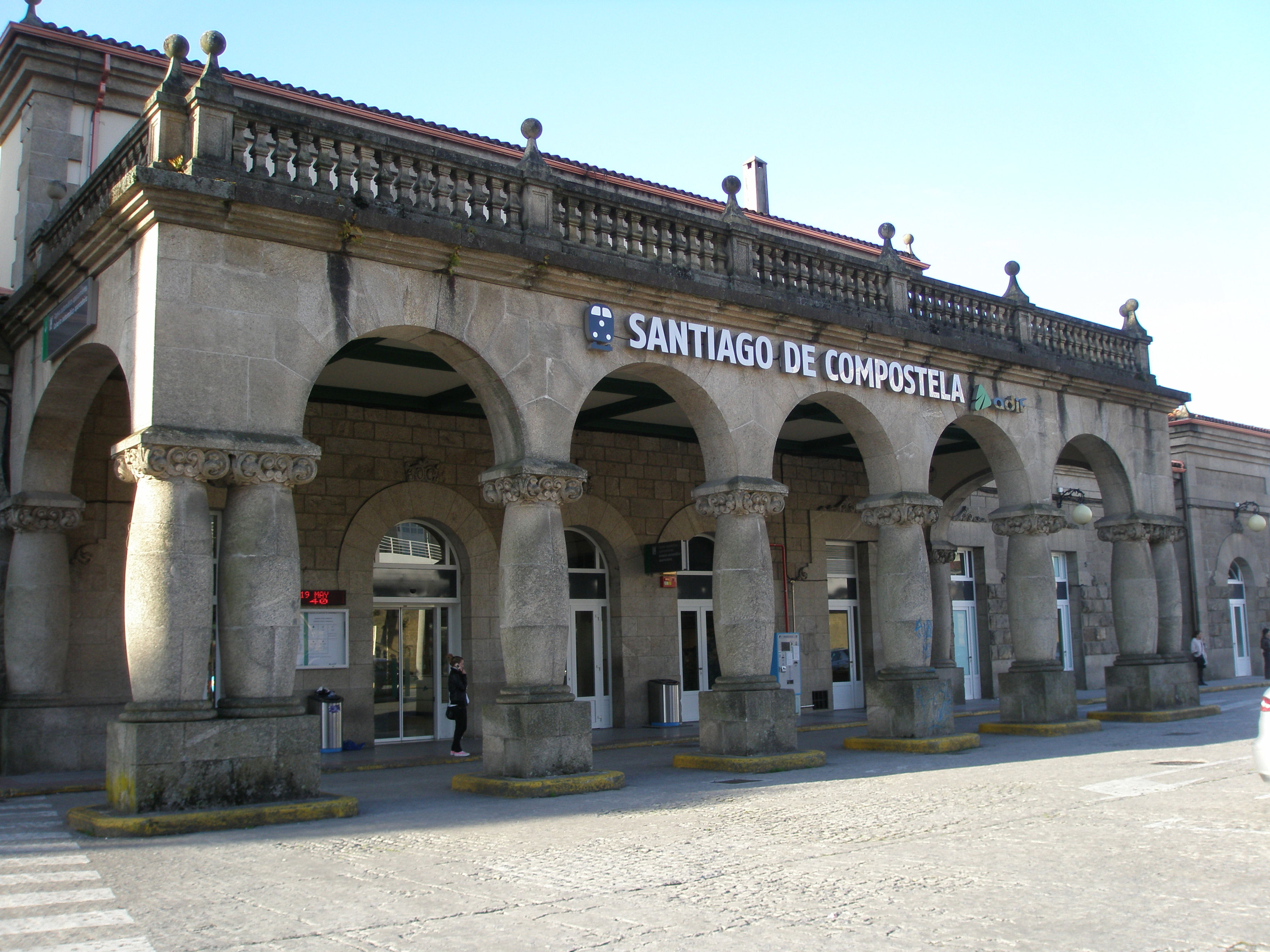 Estaciones de tren en La Coruña y sus conexiones imprescindibles