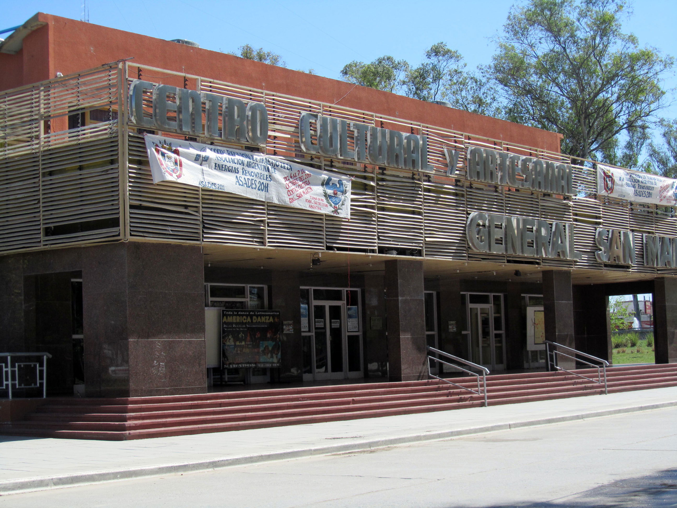 Centro Cultural General San Mart n en Santiago del Estero 2