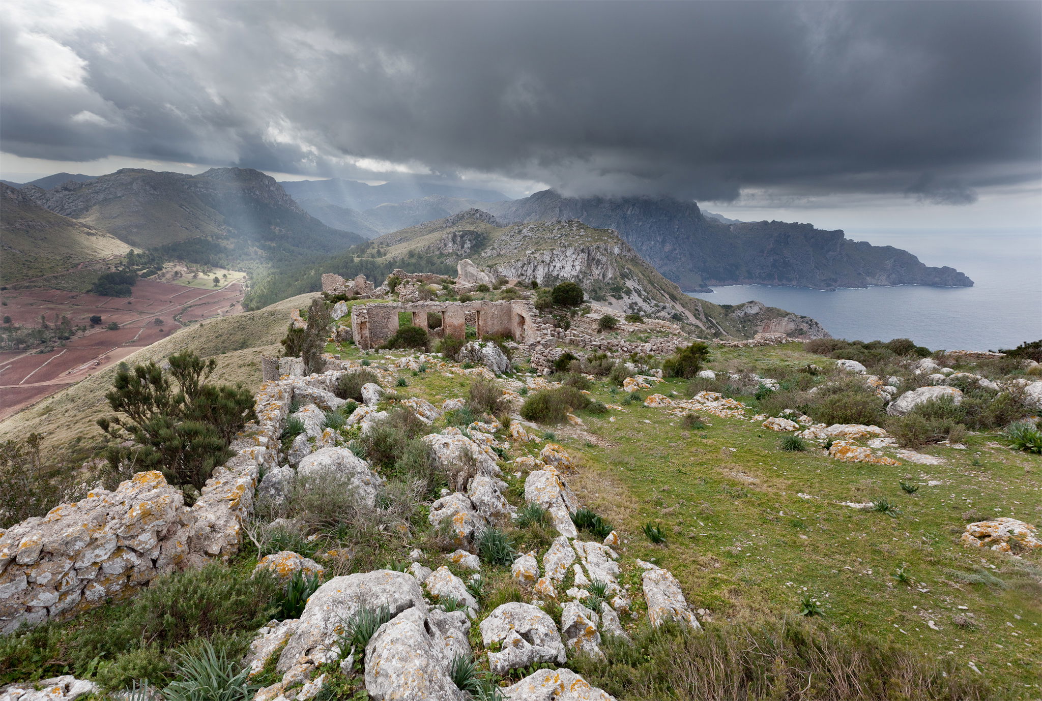 Atracciones en Pollença: un recorrido por su historia y cultura