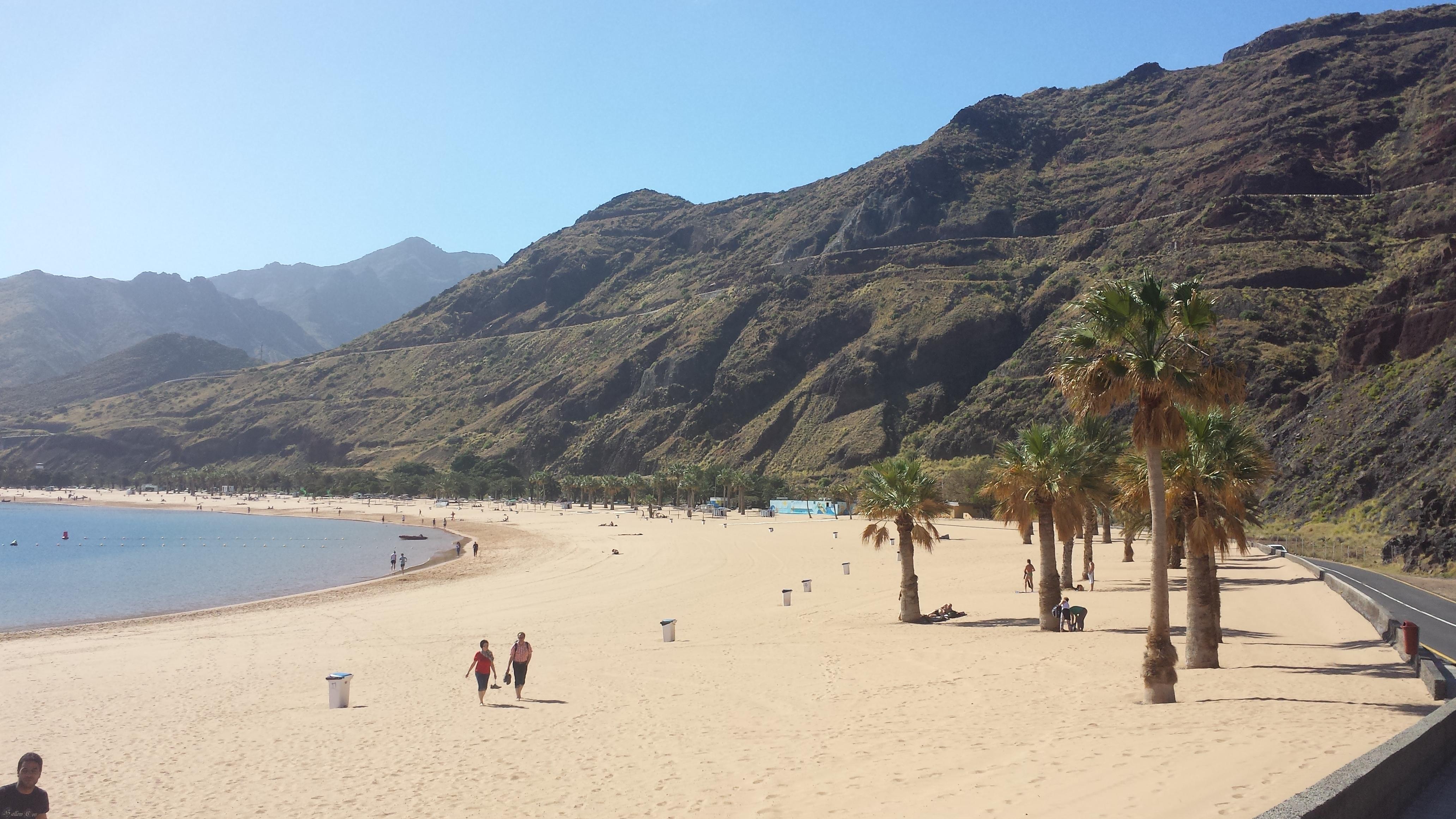 Playa de Las Teresitas - Caserío de Chamorga, por daniele marinutti