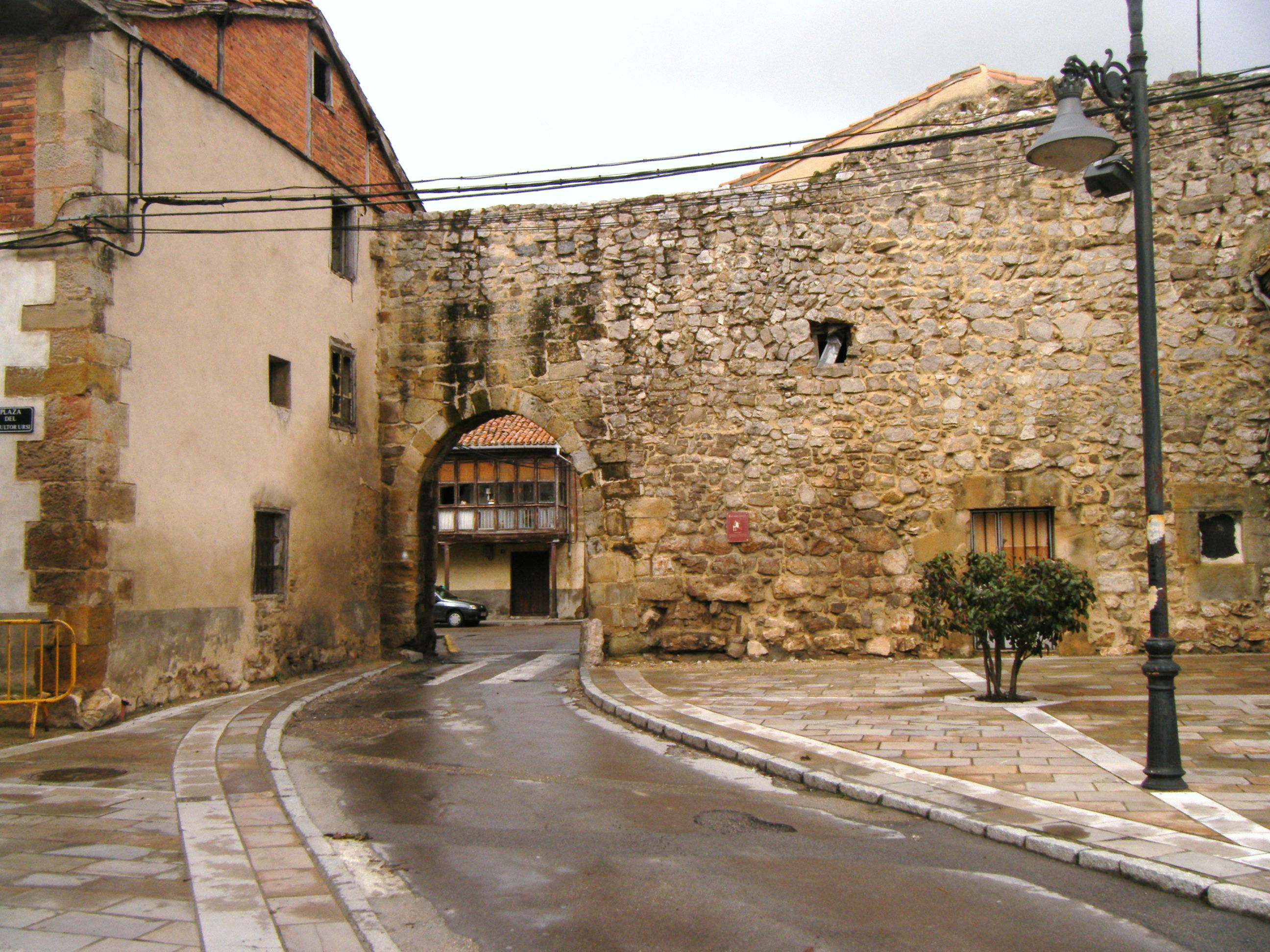 Puerta de la Tobalina, por Yoli ChamBa