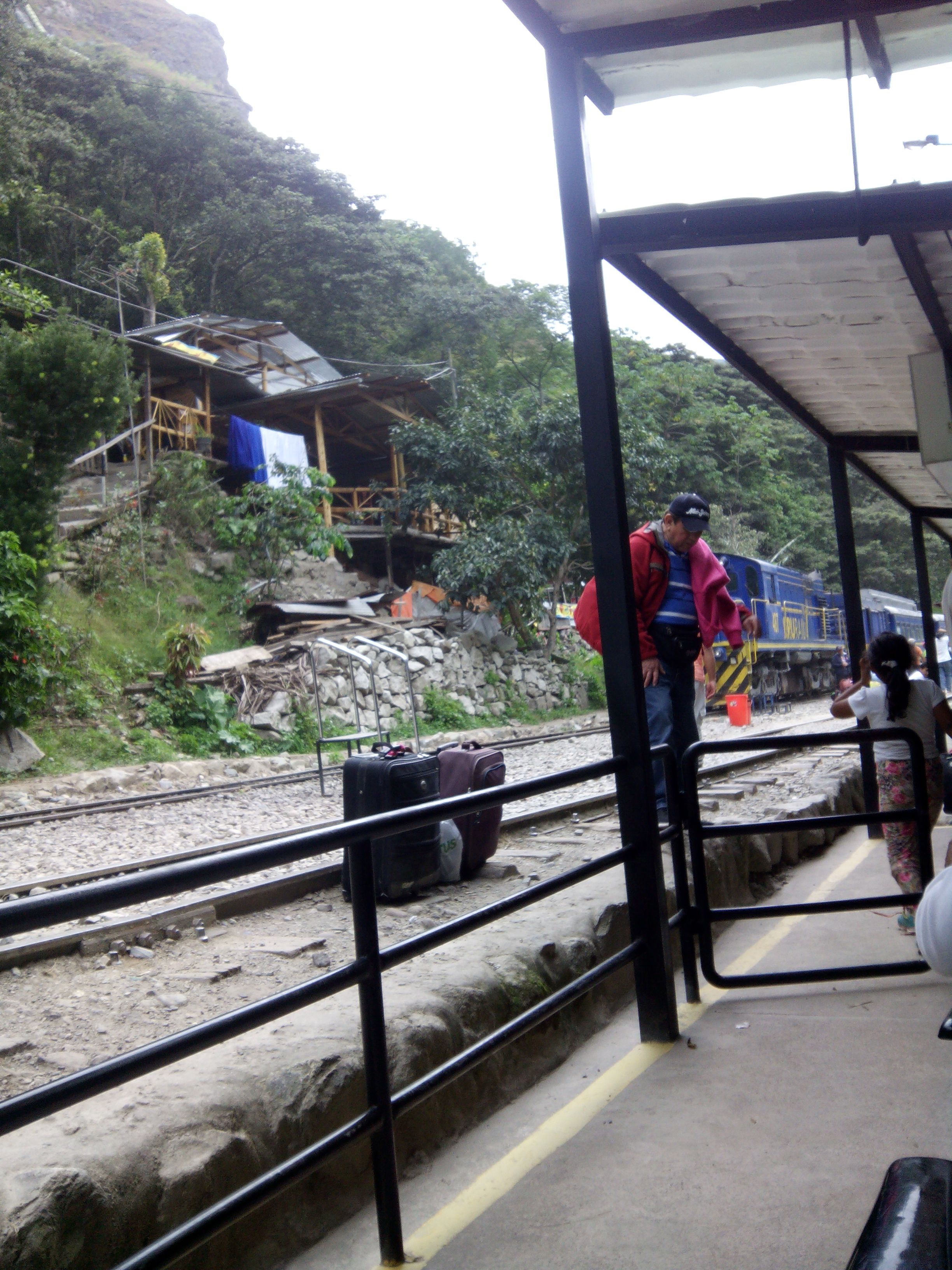 Estación Hidroeléctrica Aguas Calientes, por Los viajes de Claudia