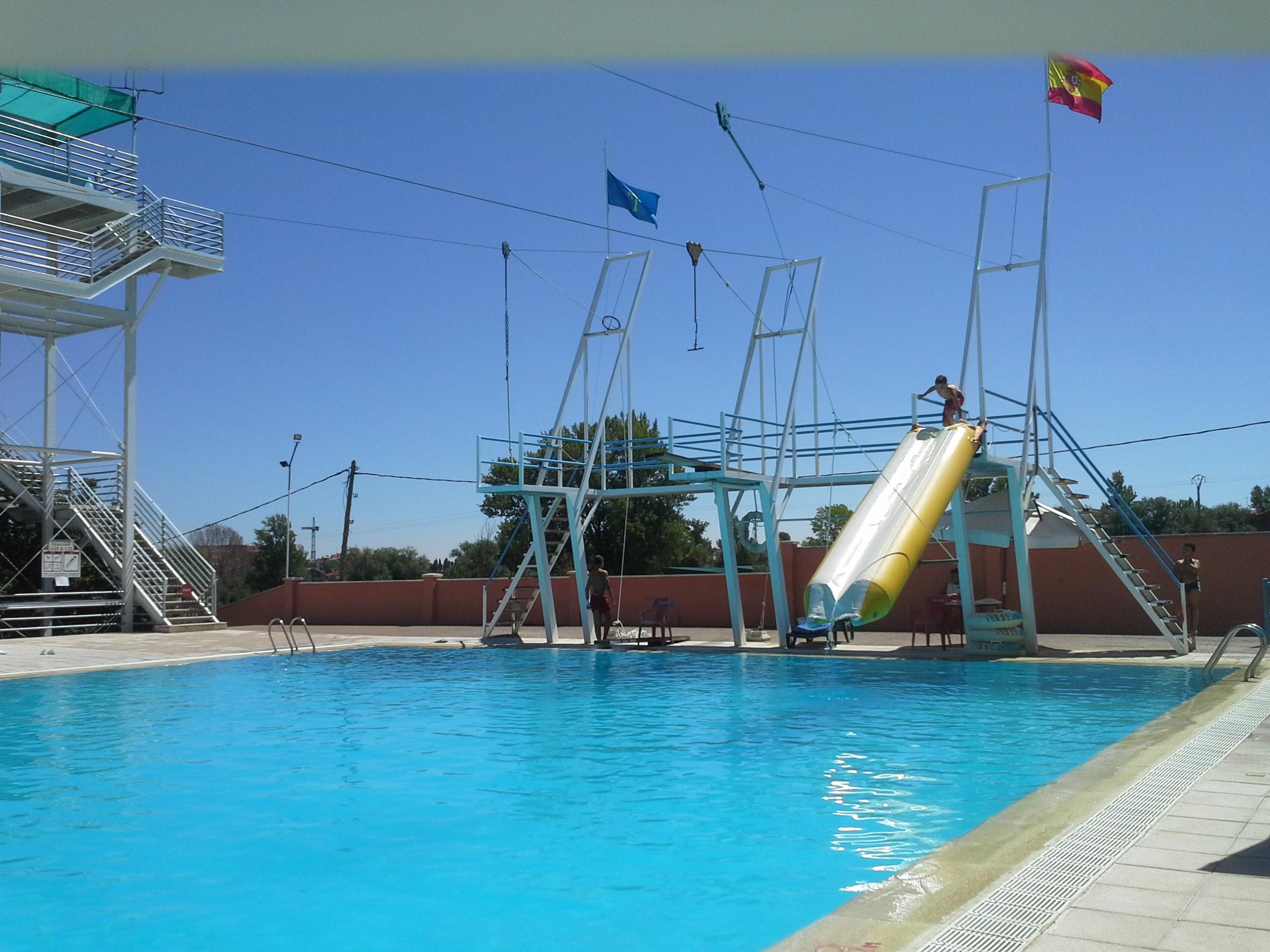 Parques acuáticos en León para disfrutar del verano y la diversión