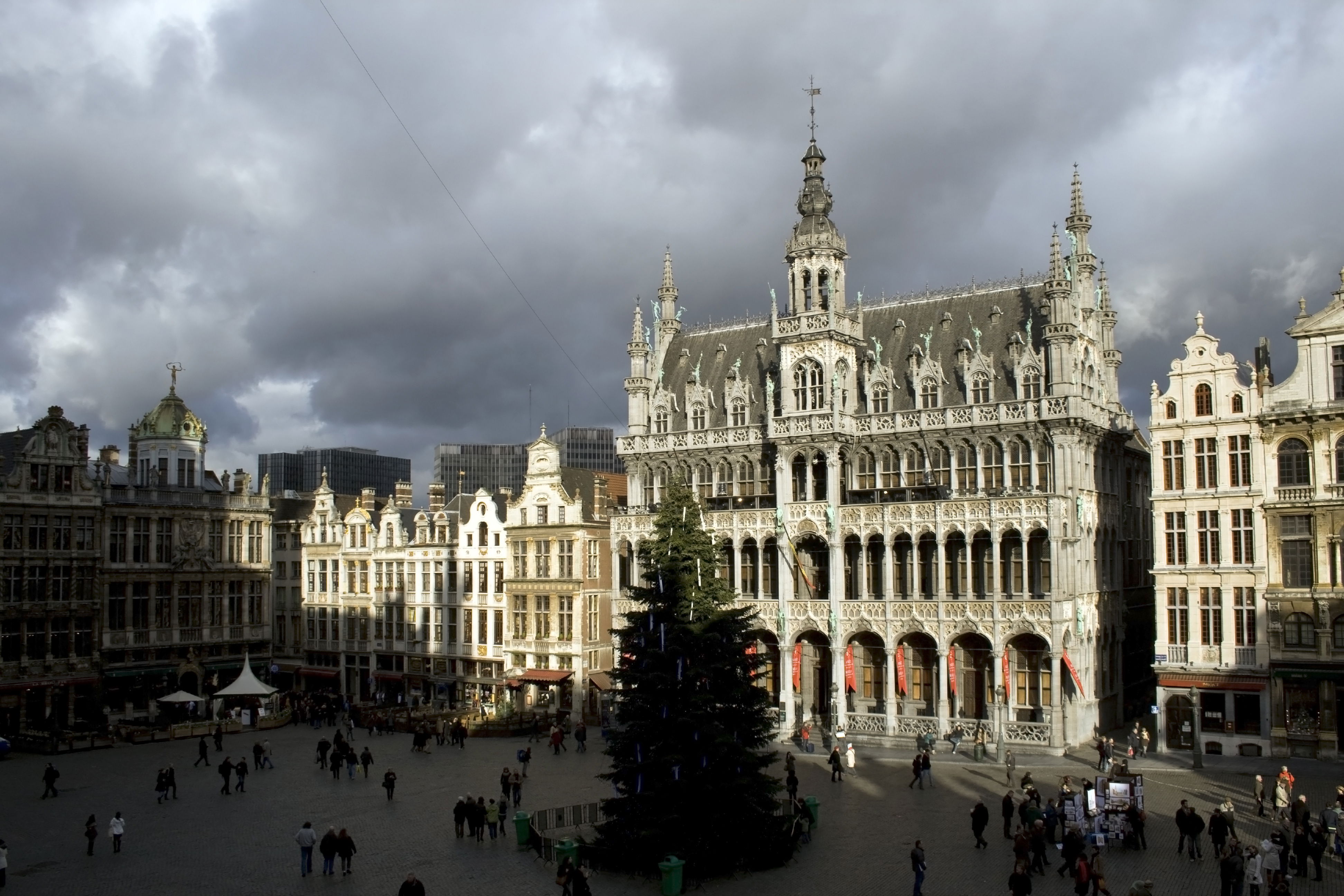 12 edificios de la Grand Place de Bruselas imprescindibles