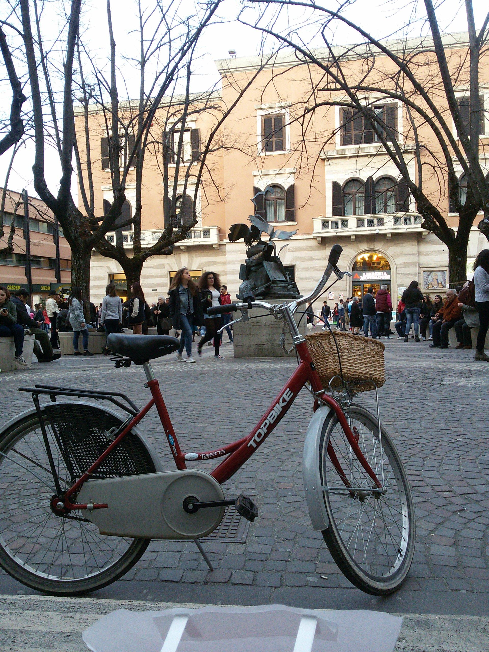 Piazza XI Settembre, por valeria napoli