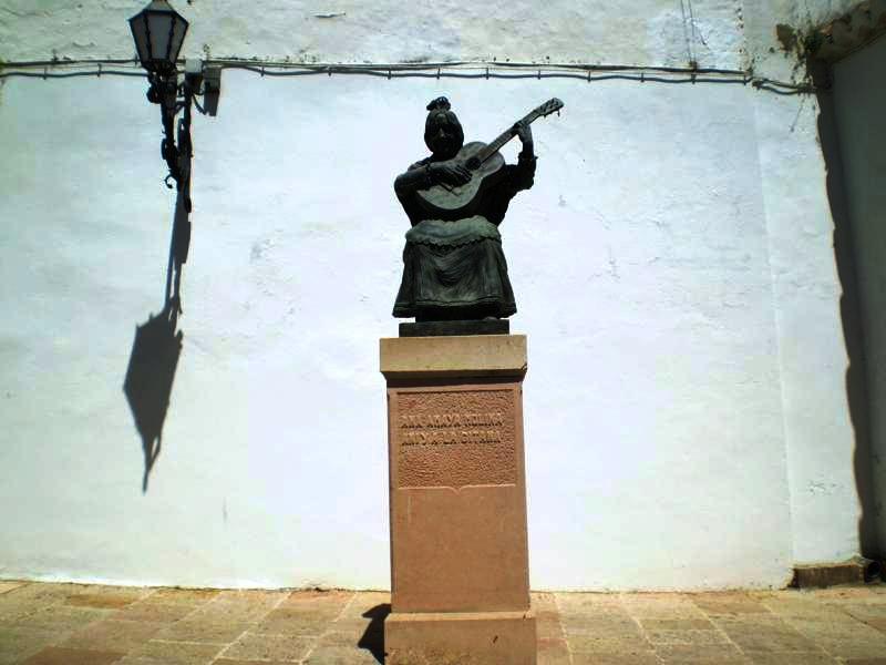 Estatua de Aniya La Gitana, por El Viajero