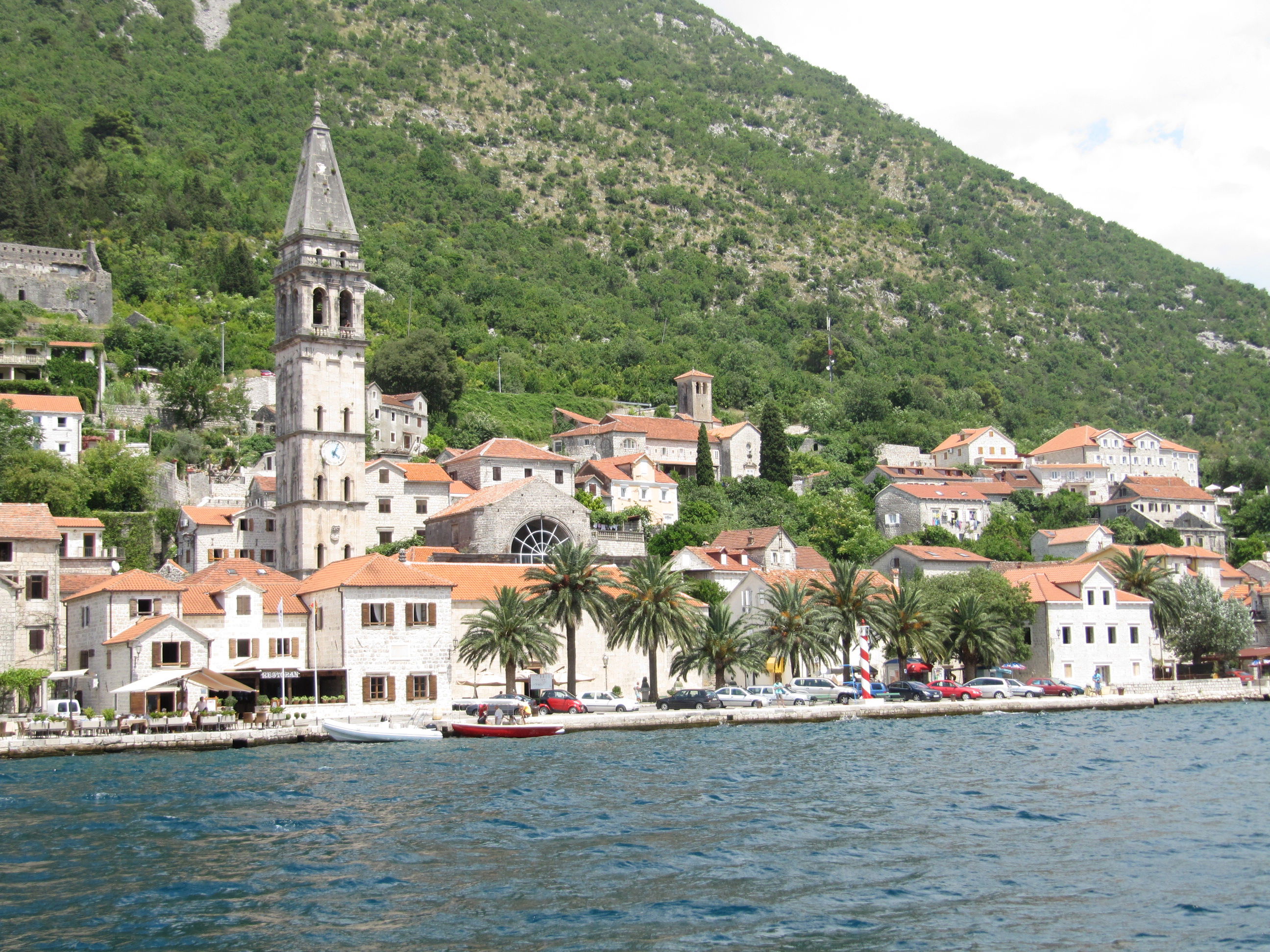 Pueblo de Perast, por Héctor mibauldeblogs.com