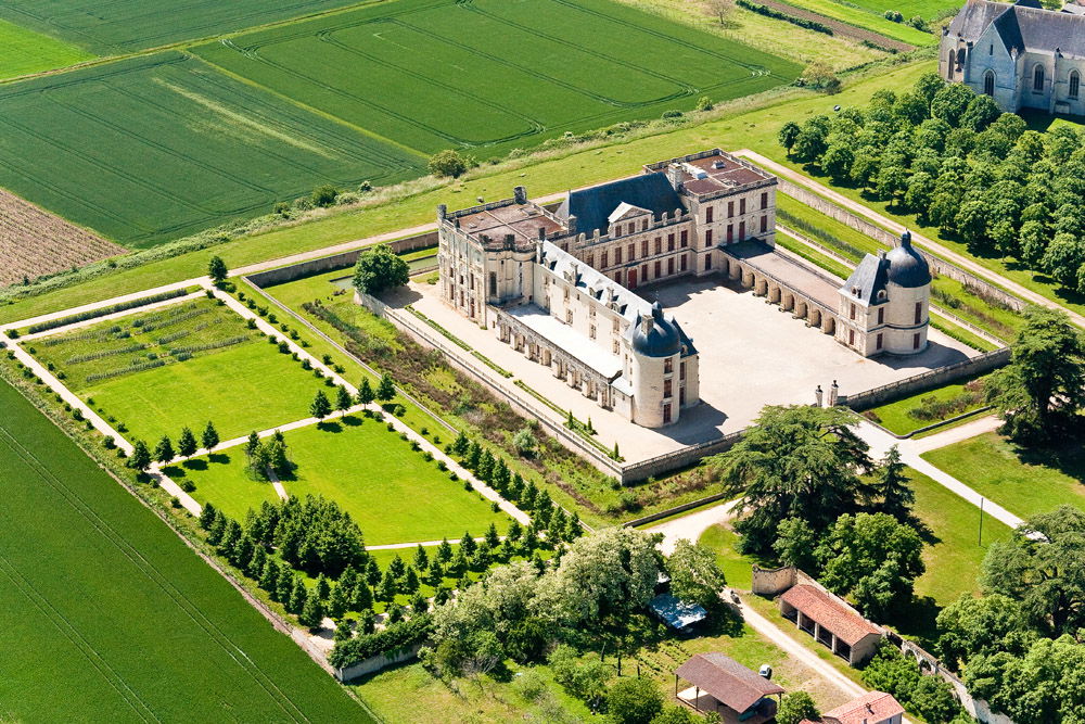 Castillo de Oiron, por Poitou-Charentes
