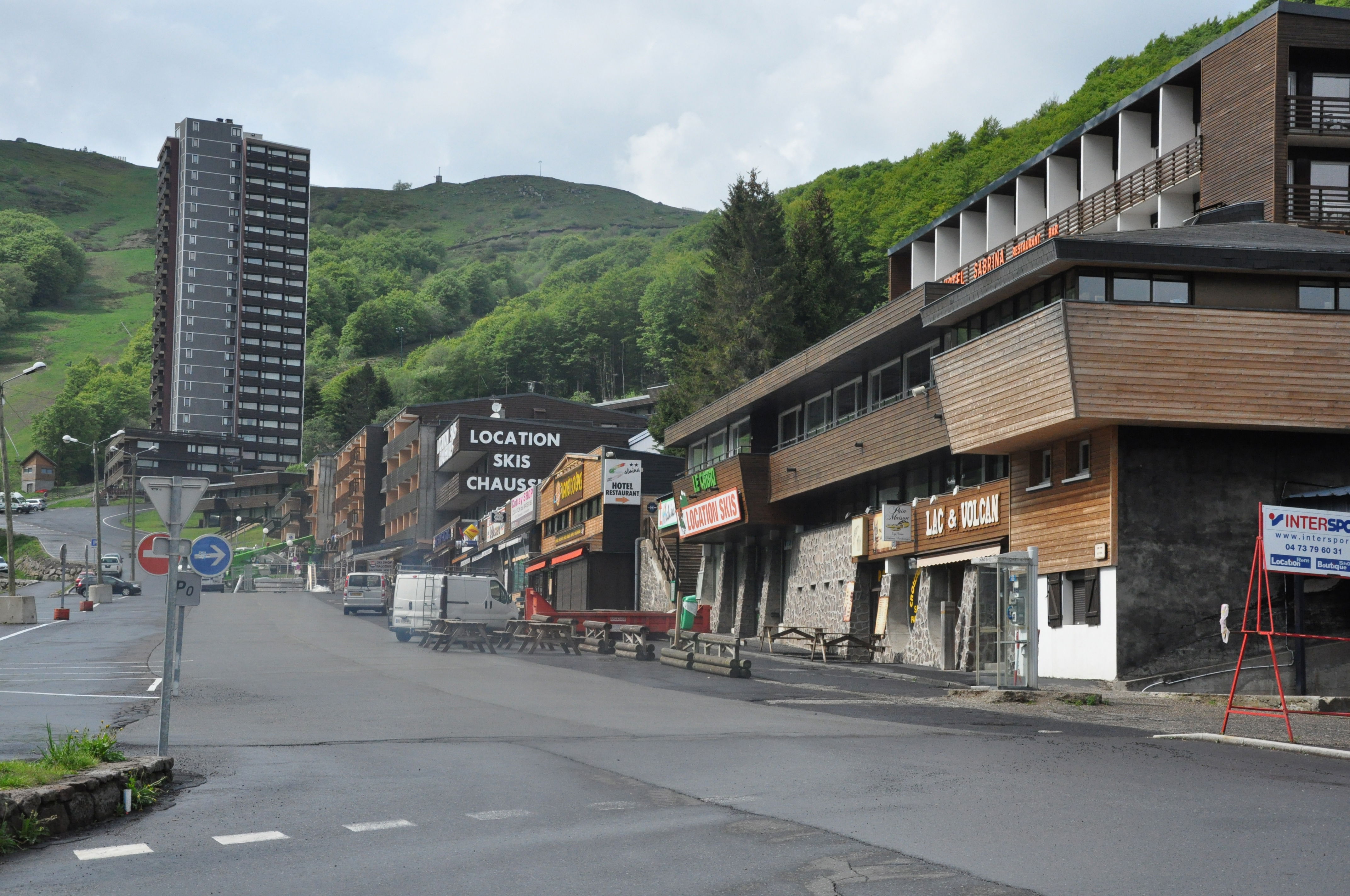 Estación de esquí de Super-Besse, Besse et Saint Anastaise, Francia, por Antoine