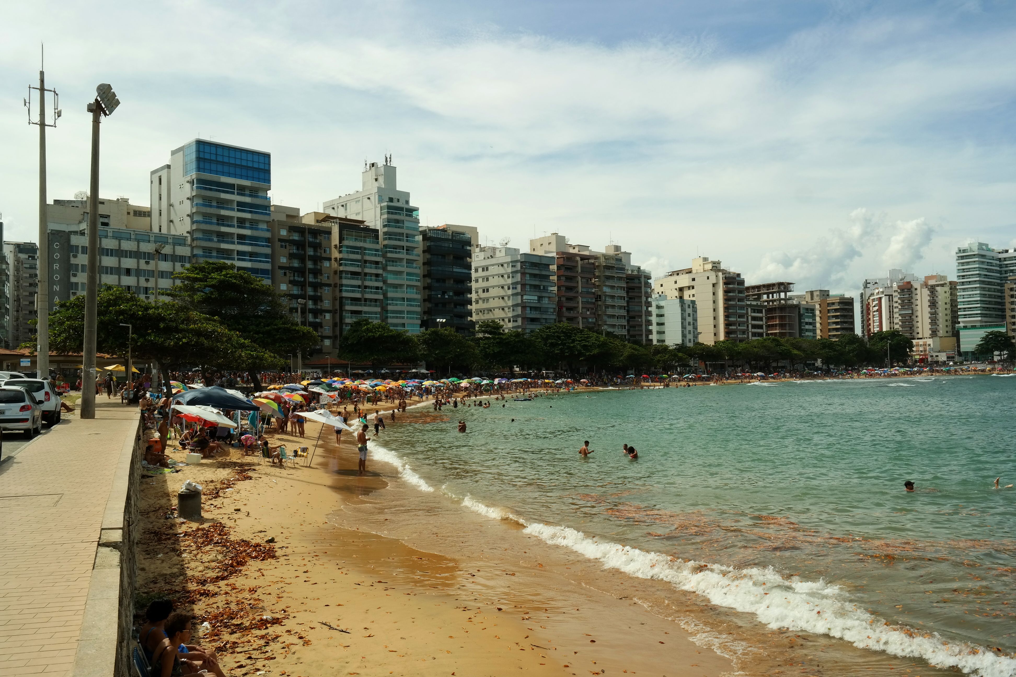 Praia do Meio, por Leo Araújo