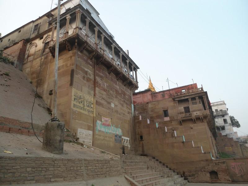 Bhadaini ghat, por Marie & Matt