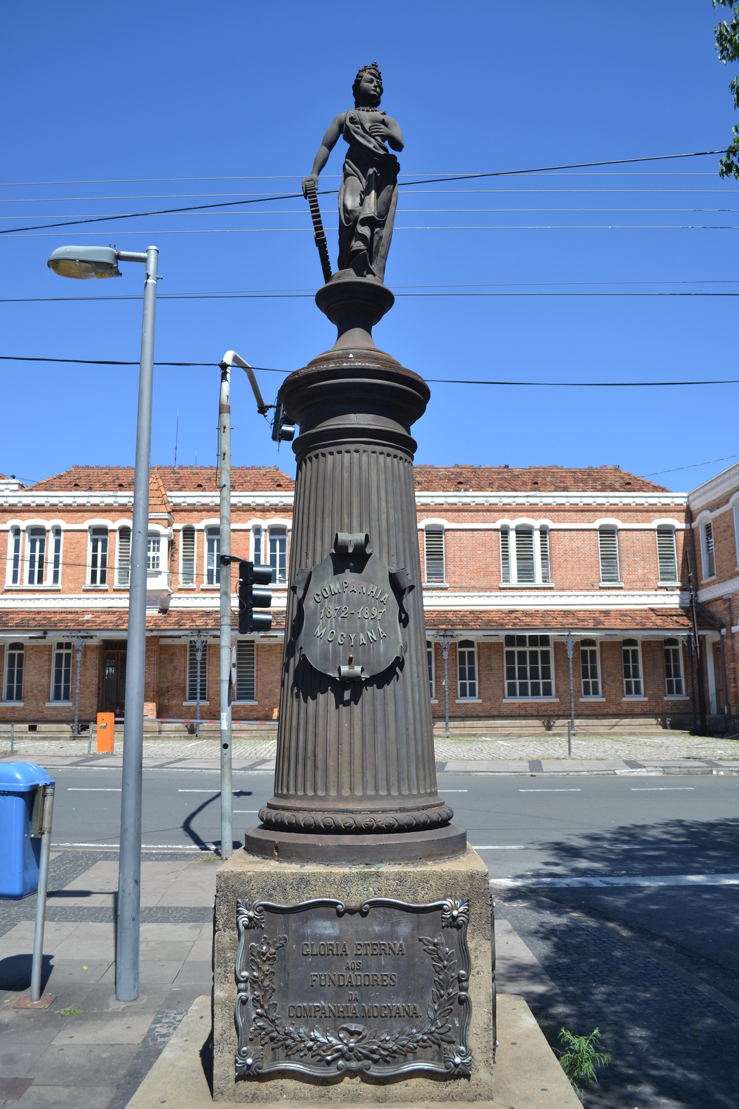 Monumento a Mogiana, por Rafael Henrique Meireles