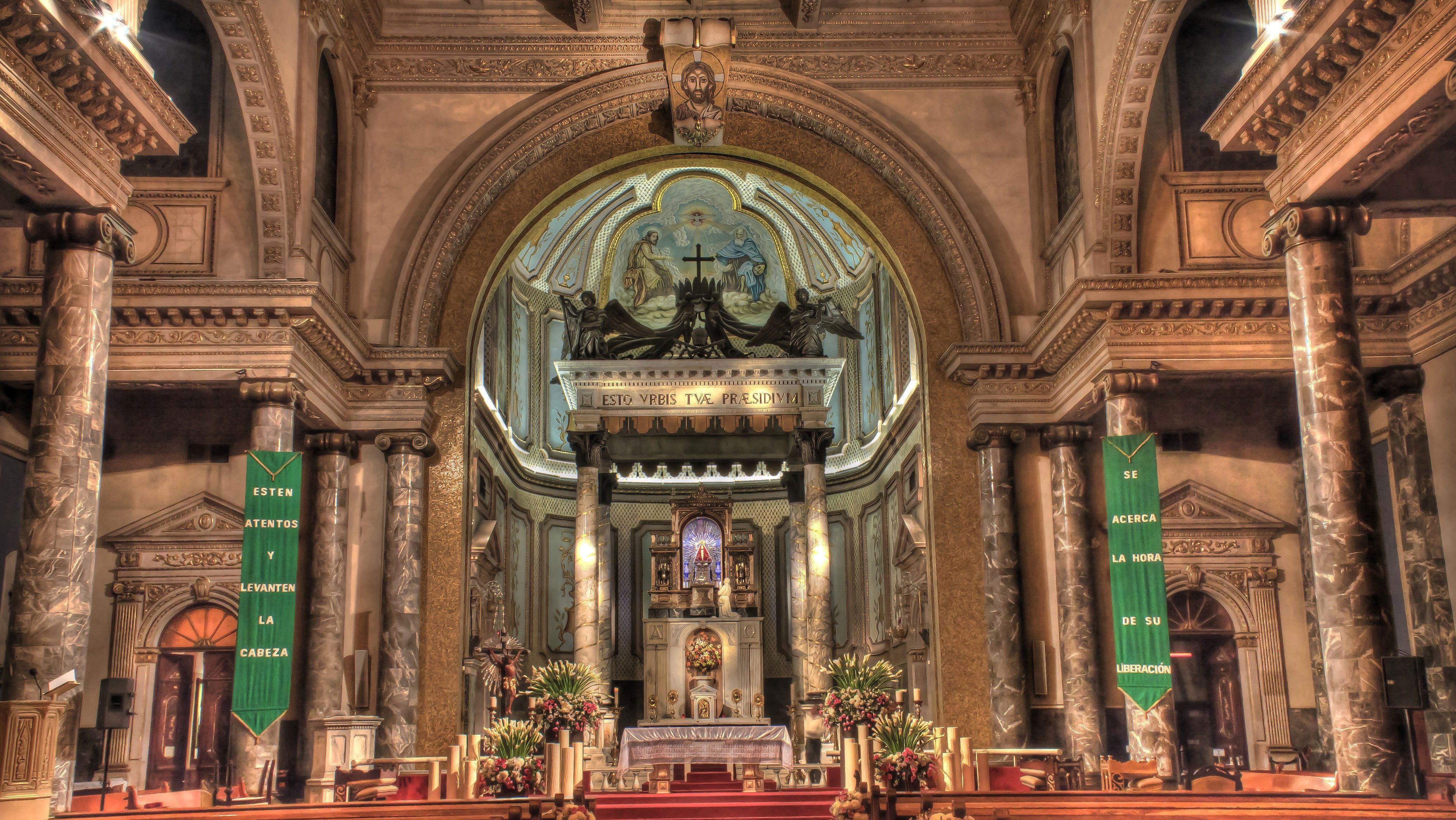 Basílica de Nuestra Señora del Roble, por Raymundo Garza