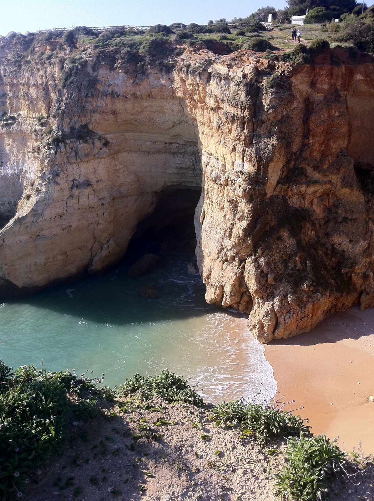 Praia Pequenha, por david beltran