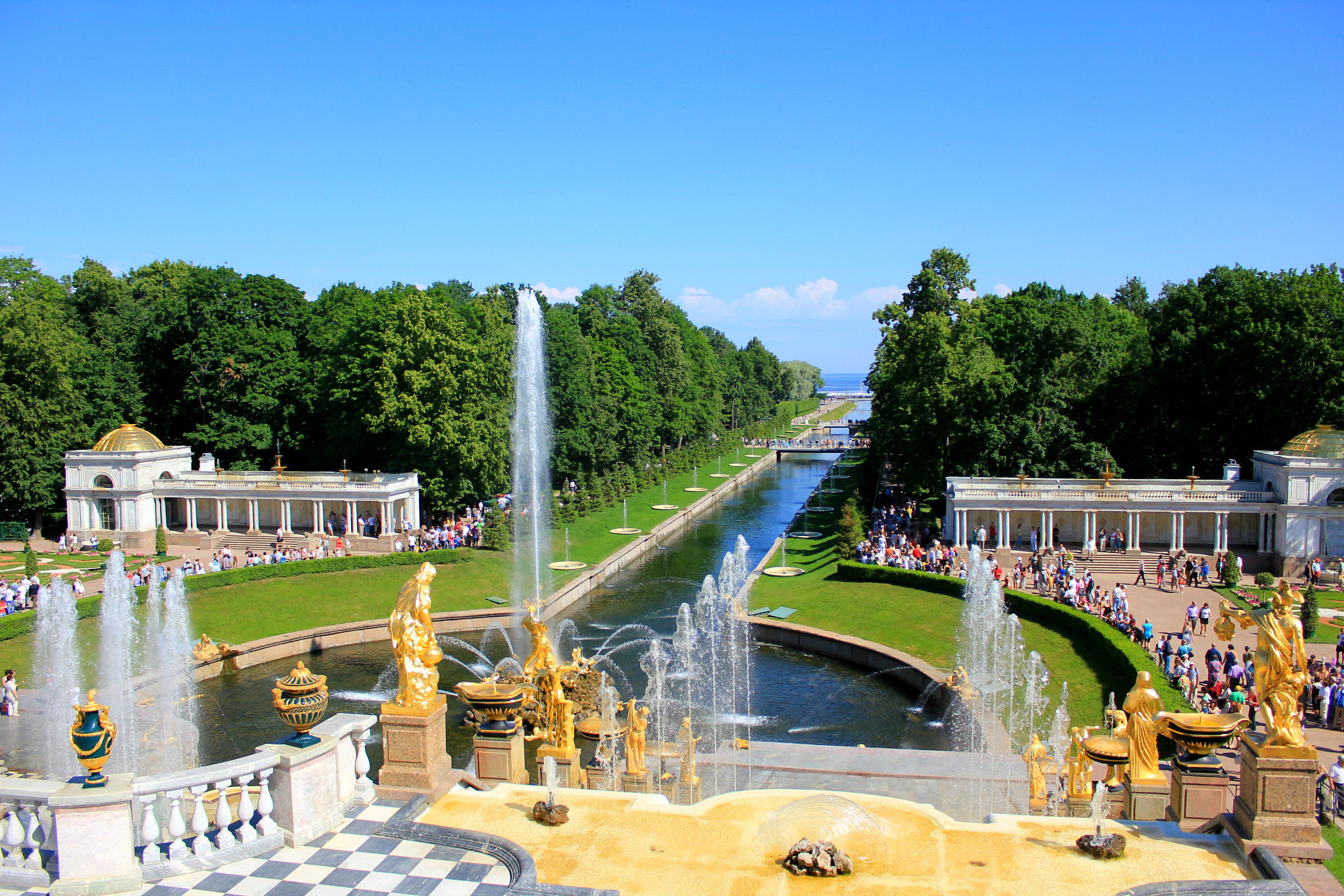 Jardines del Palacio de Peterhof, por Tania Delgado