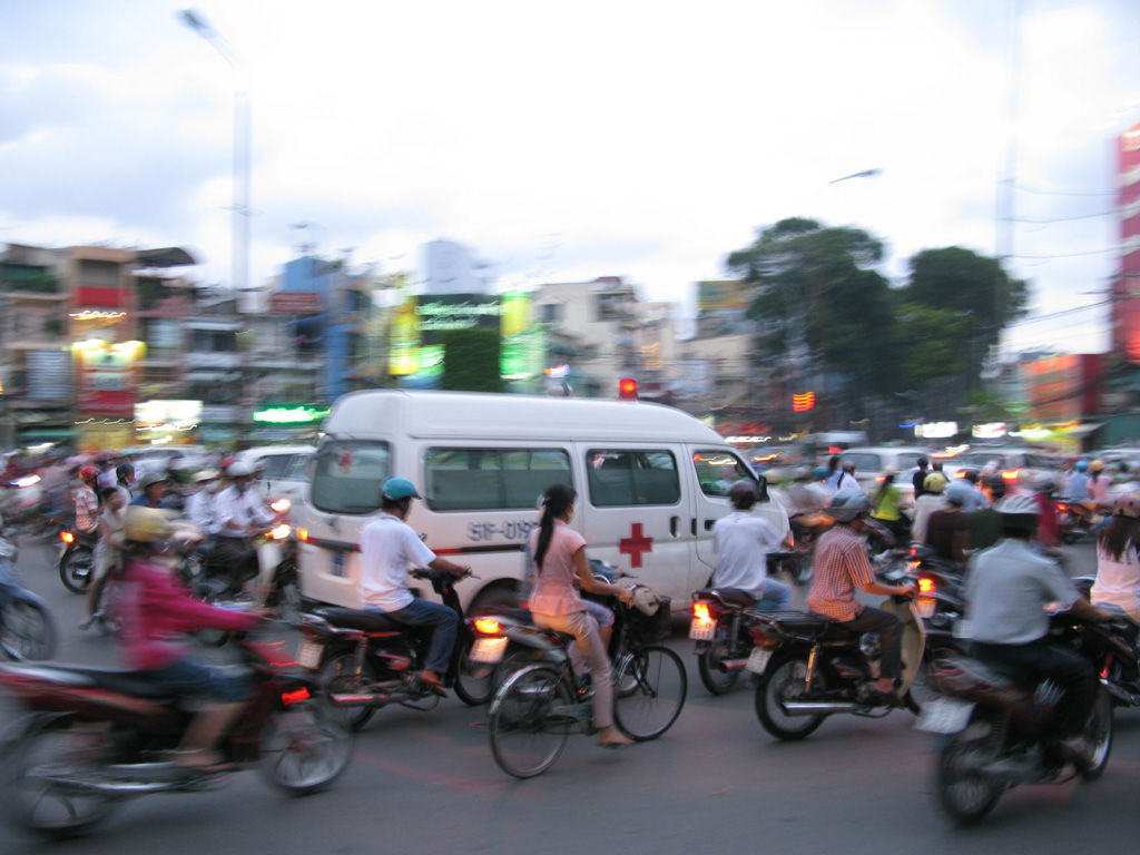 Rotonda de Nga Sau Cong Hoa, por Jambo Mondo