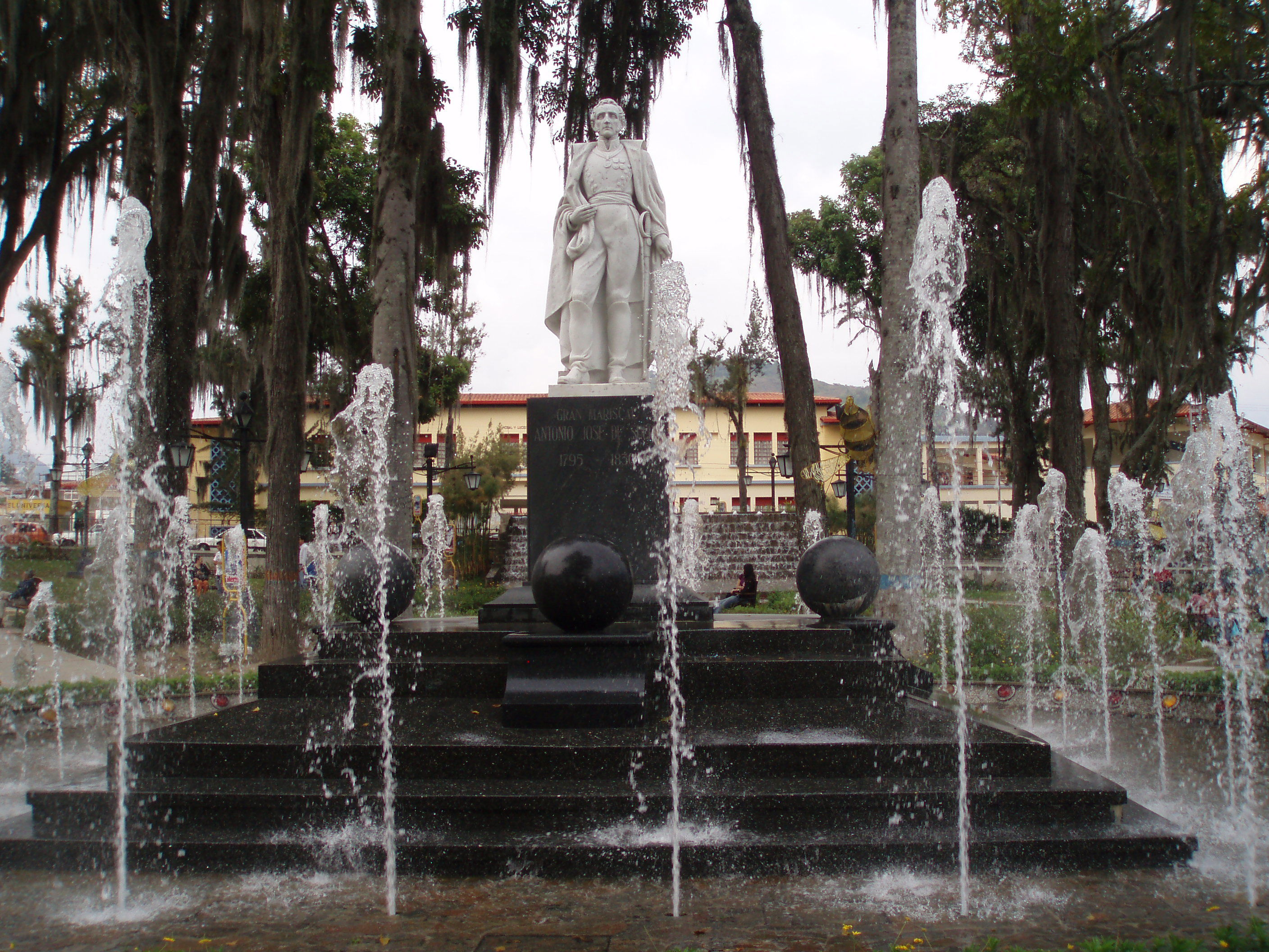 Plaza Sucre, por Carlos Olmo