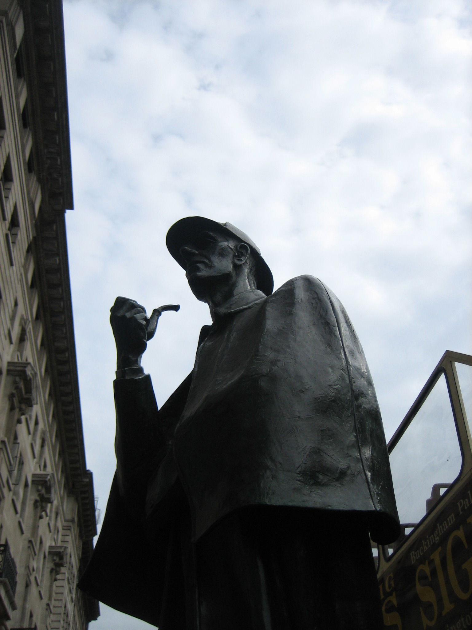 Estatua de Sherlock Holmes, por aierim
