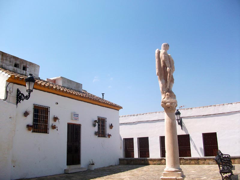 Monumento a San Rafael, por Marilo Marb