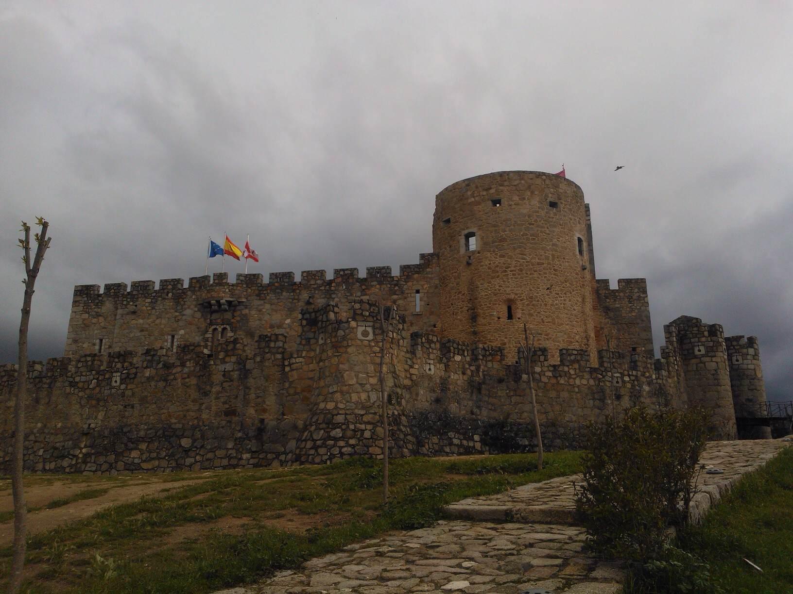 Castillo De La Adrada, por Rocio