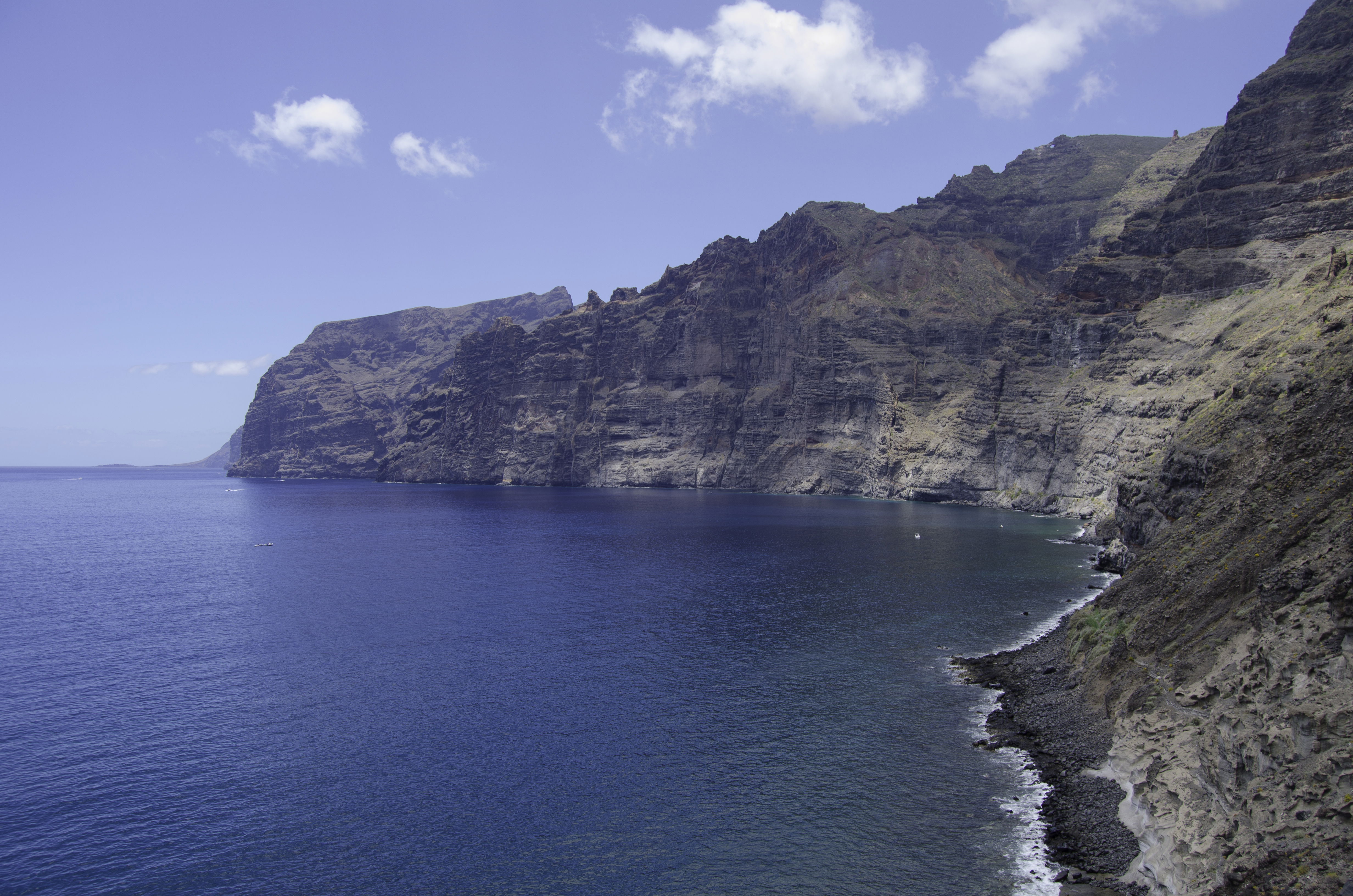 Los Gigantes, por Ruymán García Fumero