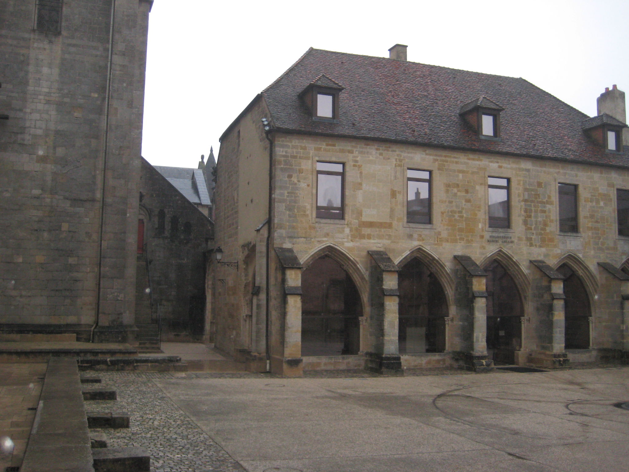 Claustro de la Catedral, por létii