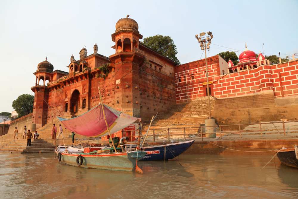 Mahanirvani Ghat, por Marilo Marb