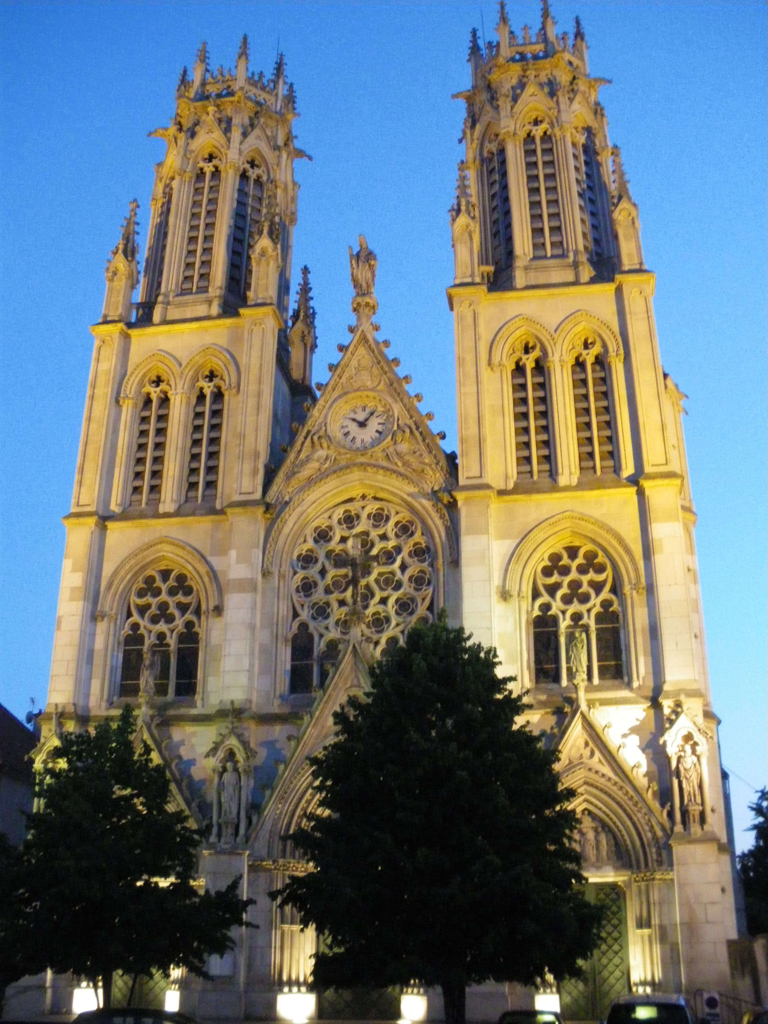 Iglesia Saint Léon, por dorya NDJAM's