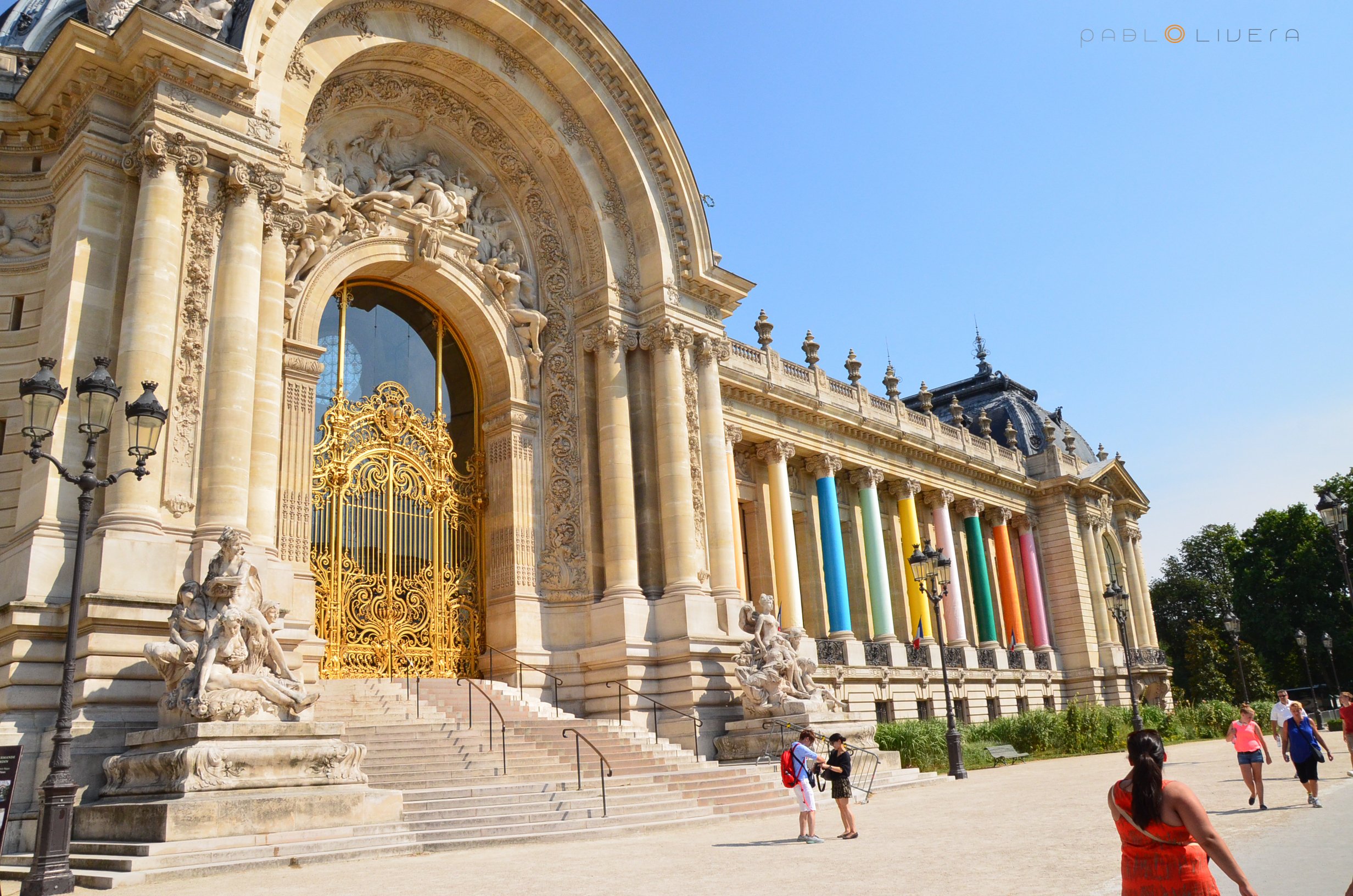 Helppp!! Can't decide which Petit Palais I should get. : r