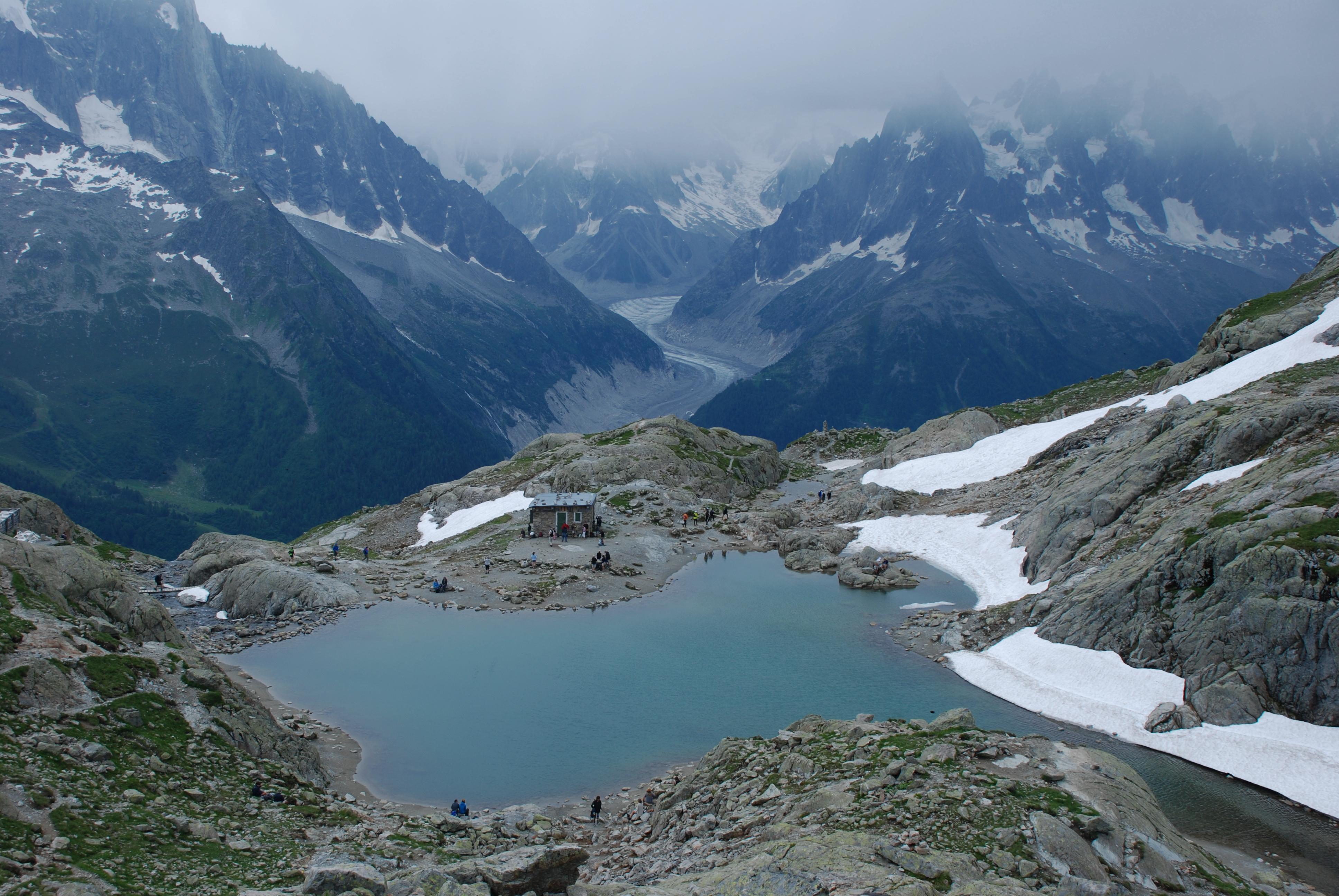 Los encantos ocultos de los lagos en Chamonix-Mont-Blanc