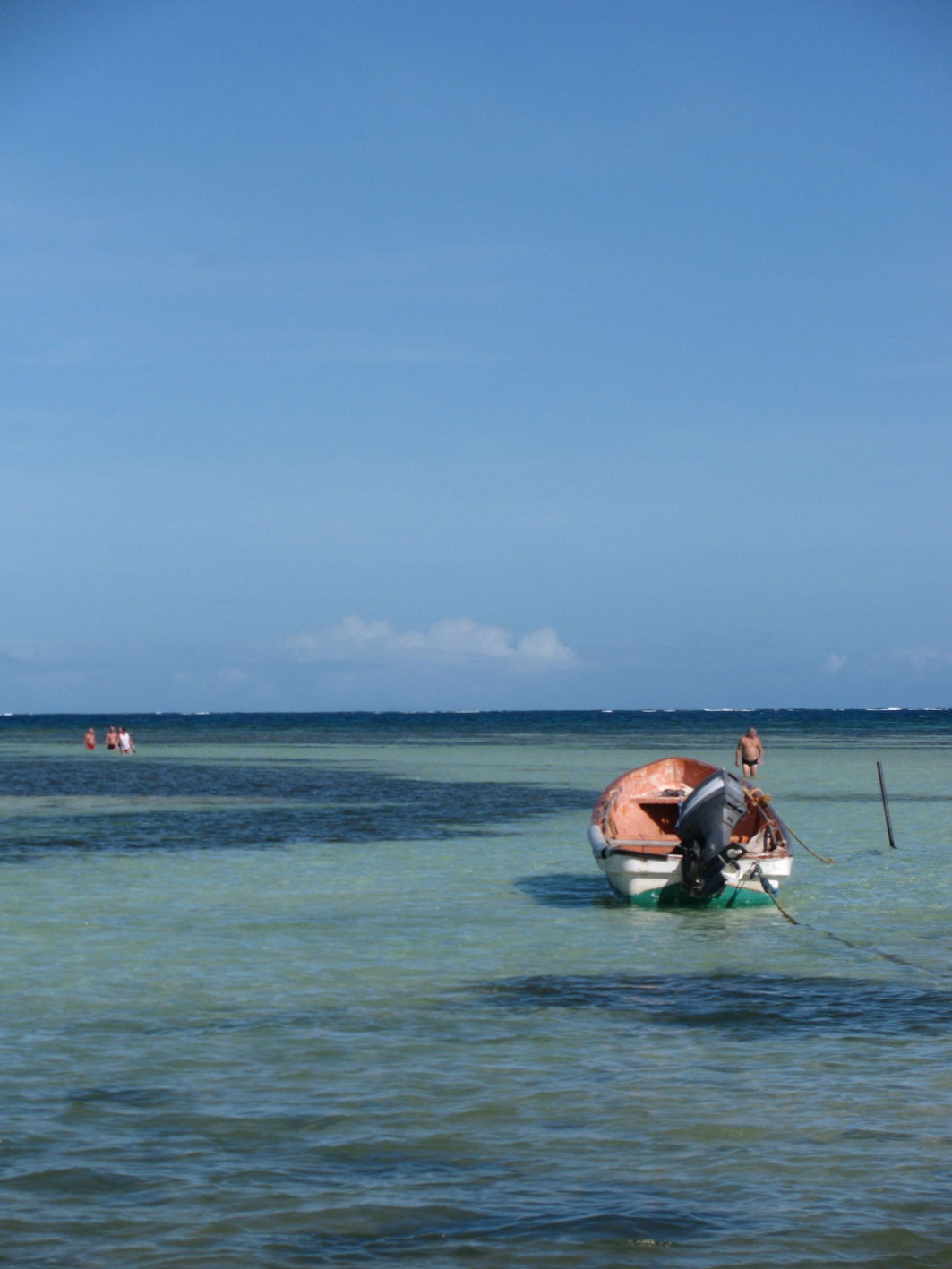 Playa y Laguna de Pointe Faula, por Claudia 