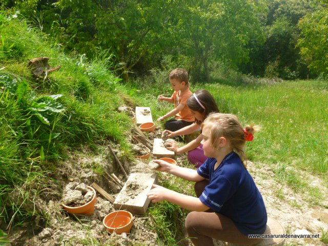 Ruta de ecojuegos infantiles de casa rural Belastegui, por Casa rural  Belástegui, Navarra