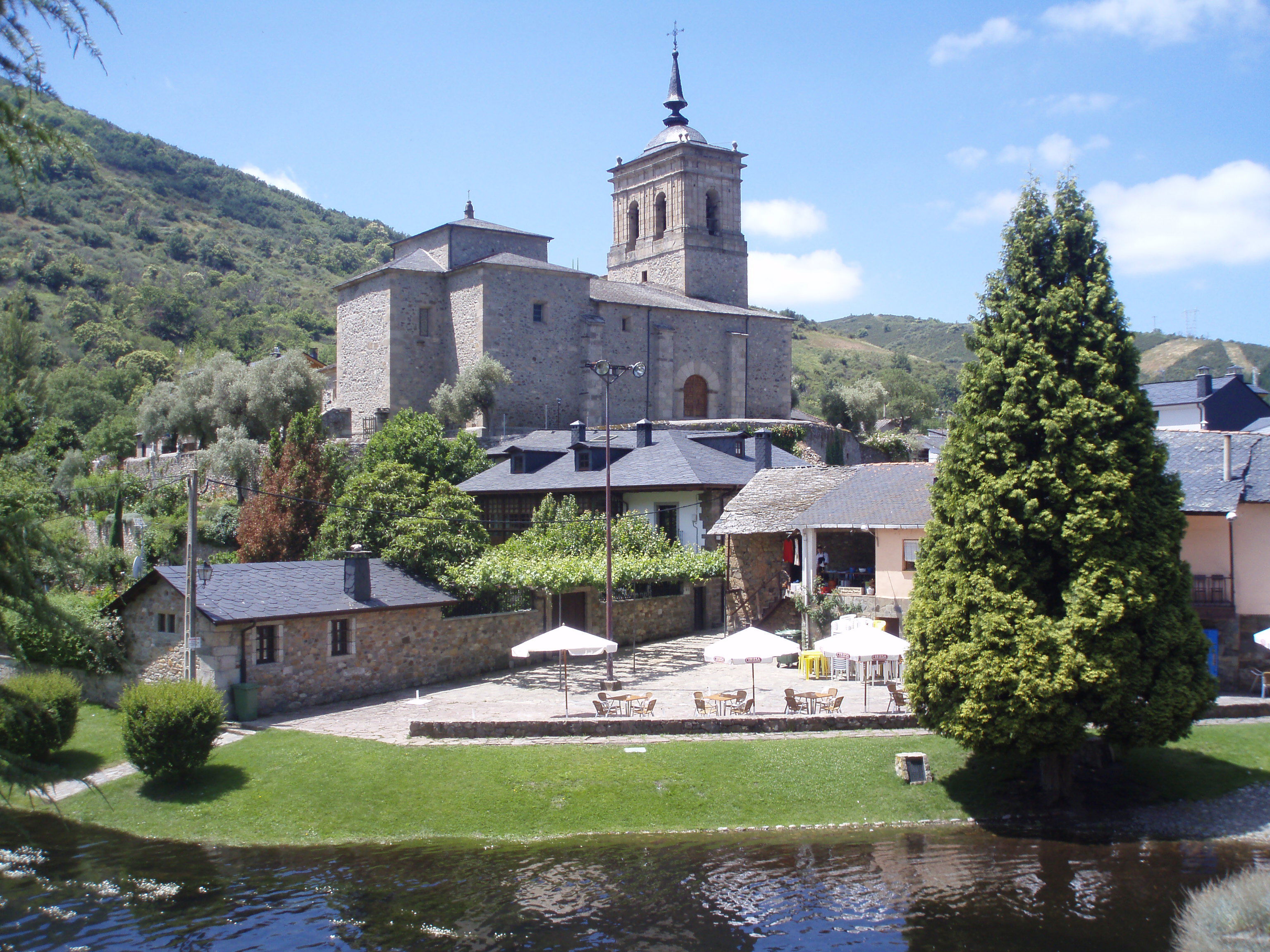 Descubre la magia de los pueblos en León que enamoran a cada paso