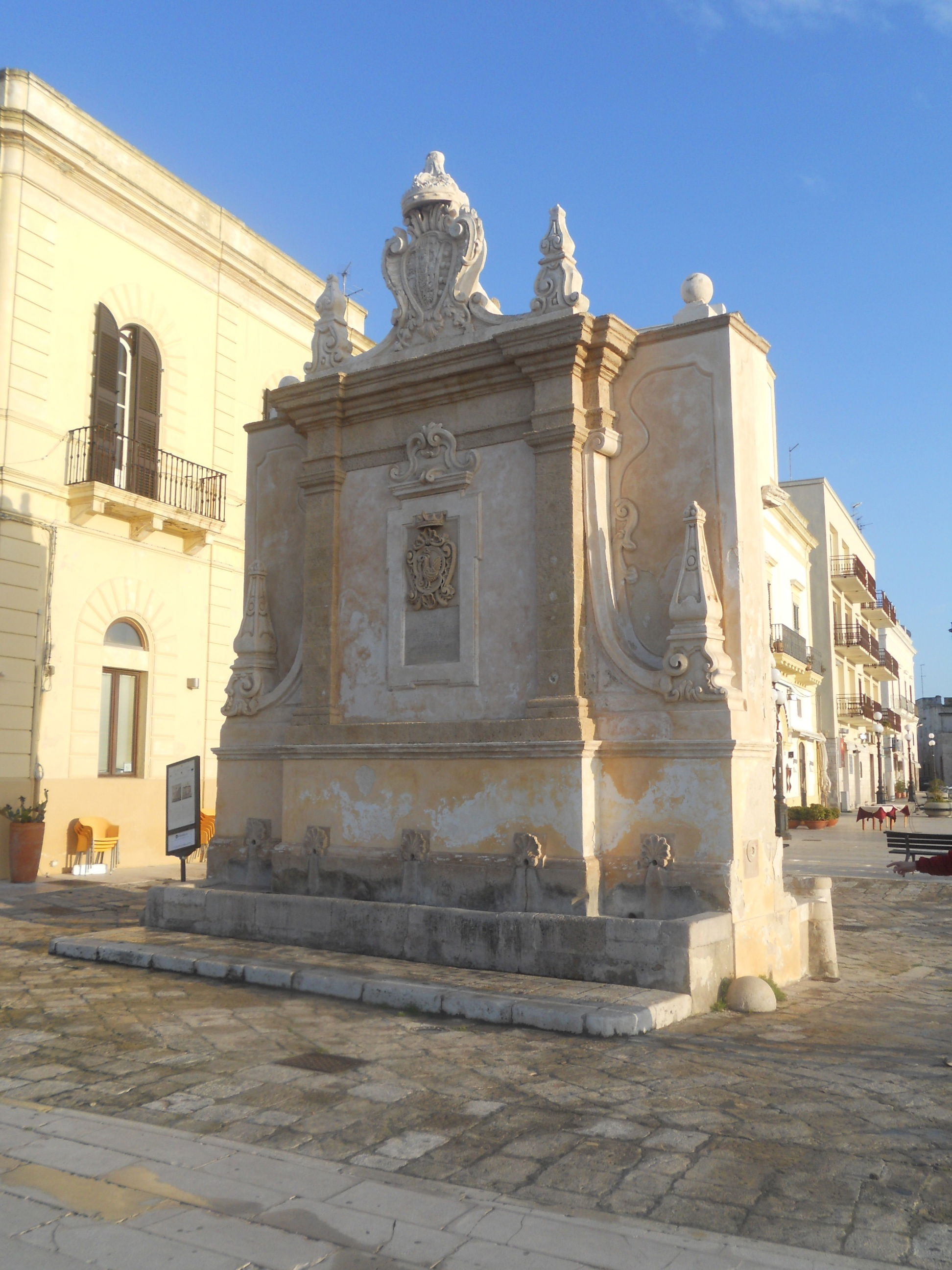 Fuente helenística, por Azzonzo