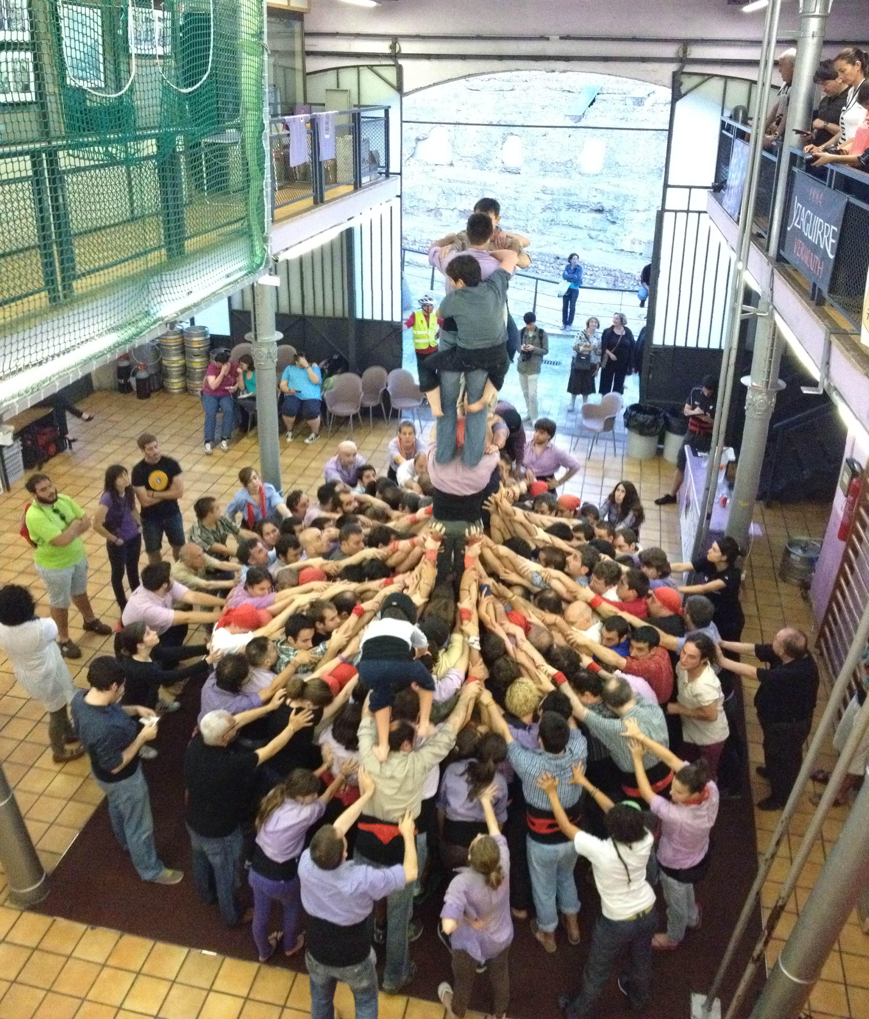 Colla Jove Castellers, por Juan C. Castresana