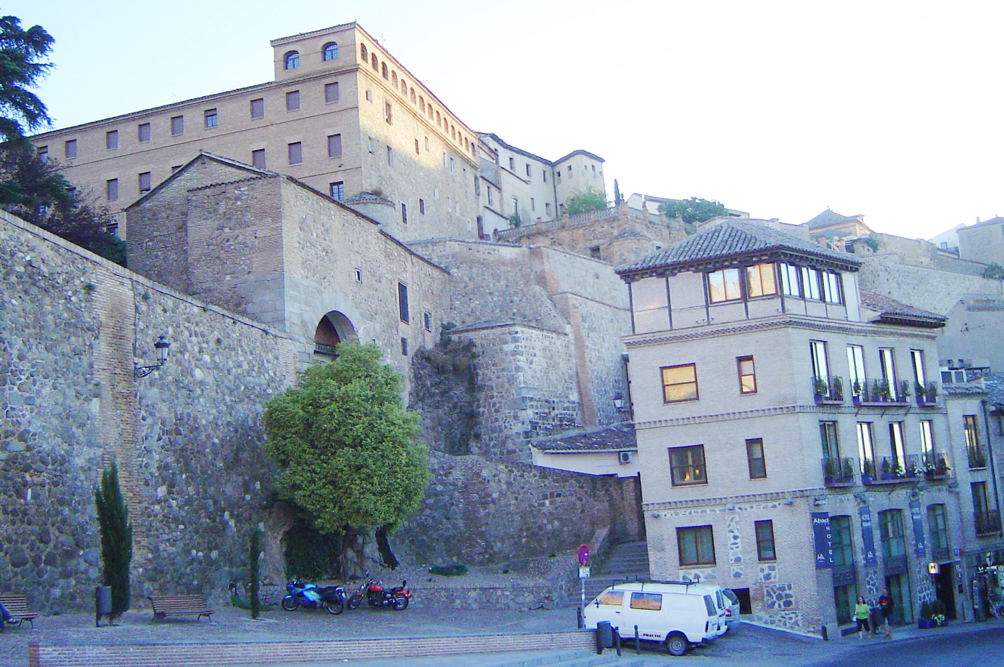 Hotel Abad Toledo, por Roberto Gonzalez